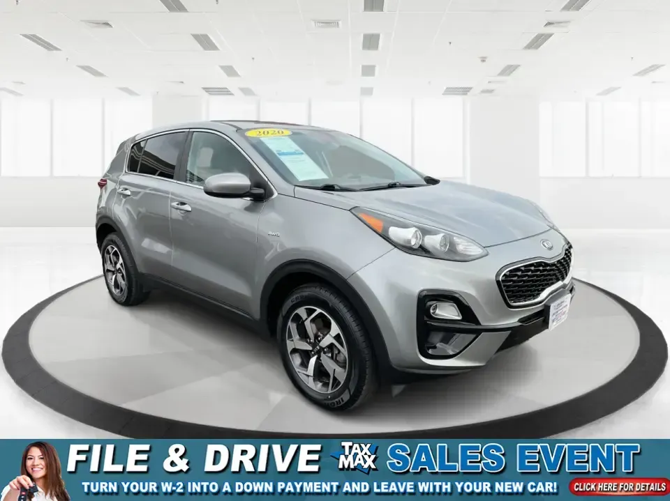 2020 Kia Sportage LX (KNDPMCAC7L7) with an Theta II 2.4L I-4 gasoline direct injection engine, 6A transmission, located at 1184 Kauffman Ave, Fairborn, OH, 45324, (937) 908-9800, 39.807072, -84.030914 - **Adventure Awaits with the 2020 Kia Sportage LX Your Perfect Crossover Companion!**<br /> <br /> Are you ready to elevate your daily commutes or embark on unforgettable road trips with your family? Look no further! At Advantage Car and Credit in Fairborn, OH, we proudly present this stylish 2020 K - Photo#0