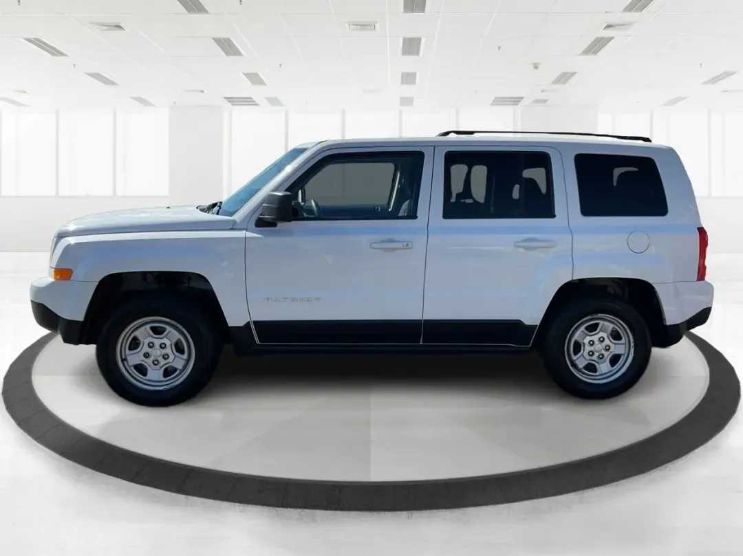 2016 Jeep Patriot Sport (1C4NJPBA0GD) with an Other engine, located at 401 Woodman Dr, Riverside, OH, 45431, (937) 908-9800, 39.760899, -84.123421 - **Unleash Your Adventurous Spirit with This 2016 Jeep Patriot Sport!**<br /> <br /> Are you looking for the perfect vehicle to elevate your weekend adventures or a reliable daily commuter? Look no further than this **2016 Jeep Patriot Sport**, now available at **Advantage Car and Credit - Xenia**. N - Photo#5