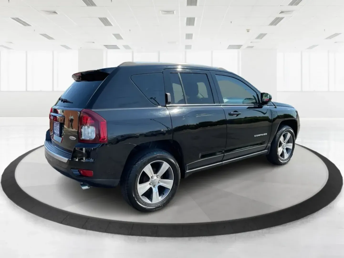 2016 Jeep Compass High Altitude Edition (1C4NJCEA0GD) with an 2L I-4 DOHC engine, located at 1951 S Dayton Lakeview Rd., New Carlisle, OH, 45344, (937) 908-9800, 39.890999, -84.050255 - Experience the thrill of adventure with the 2016 Jeep Compass High Altitude Edition, a versatile SUV designed for those who crave both comfort and capability. Whether you're a growing family seeking reliable transportation, a commuter navigating Riverside's bustling streets, or simply someone who en - Photo#2