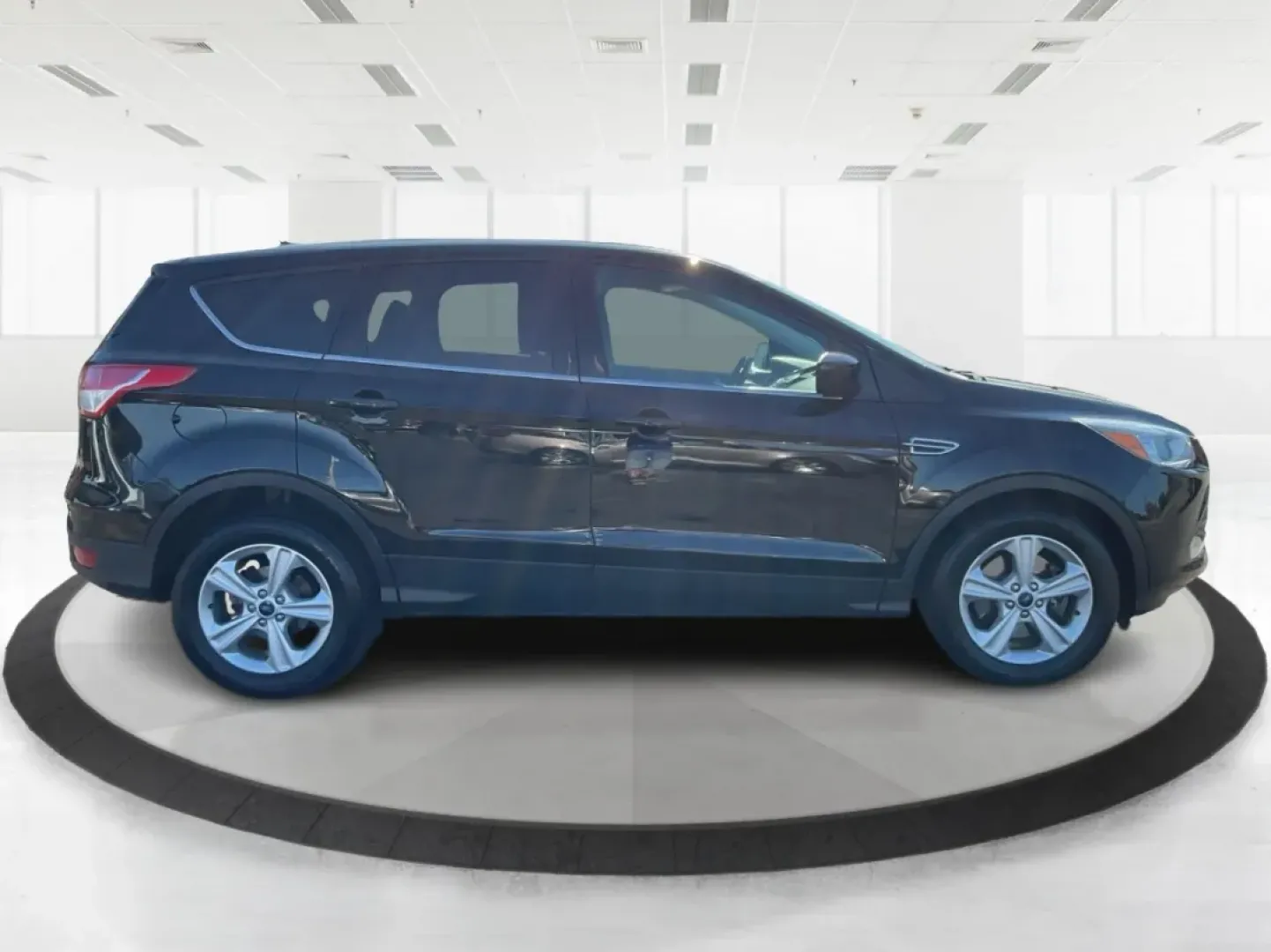 2016 Ford Escape SE (1FMCU9G92GU) with an Other engine, located at 1951 S Dayton Lakeview Rd., New Carlisle, OH, 45344, (937) 908-9800, 39.890999, -84.050255 - **Adventure Awaits with the 2016 Ford Escape SE at Advantage Car and Credit - New Carlisle!**<br /> <br /> Are you ready to elevate your lifestyle with a vehicle that can handle both your daily commutes and weekend getaways? Look no further than this stunning 2016 Ford Escape SE, available now at Ad - Photo#1