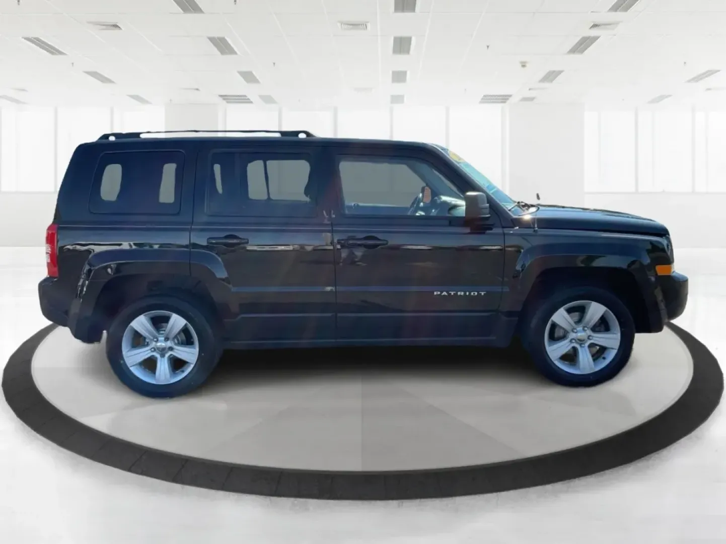 2015 Jeep Patriot Latitude (1C4NJRFB6FD) with an 2.4L I-4 DOHC engine, located at 1099 N County Rd 25A, Troy, OH, 45373, (937) 908-9800, 40.057079, -84.212883 - Discover the freedom of adventure with this 2015 Jeep Patriot Latitude, perfect for those who crave weekend getaways or family outings. With ample space and rugged capabilities, this SUV is designed for both urban commuting and off-road excursions. Whether you're navigating Troy's scenic backroads o - Photo#1