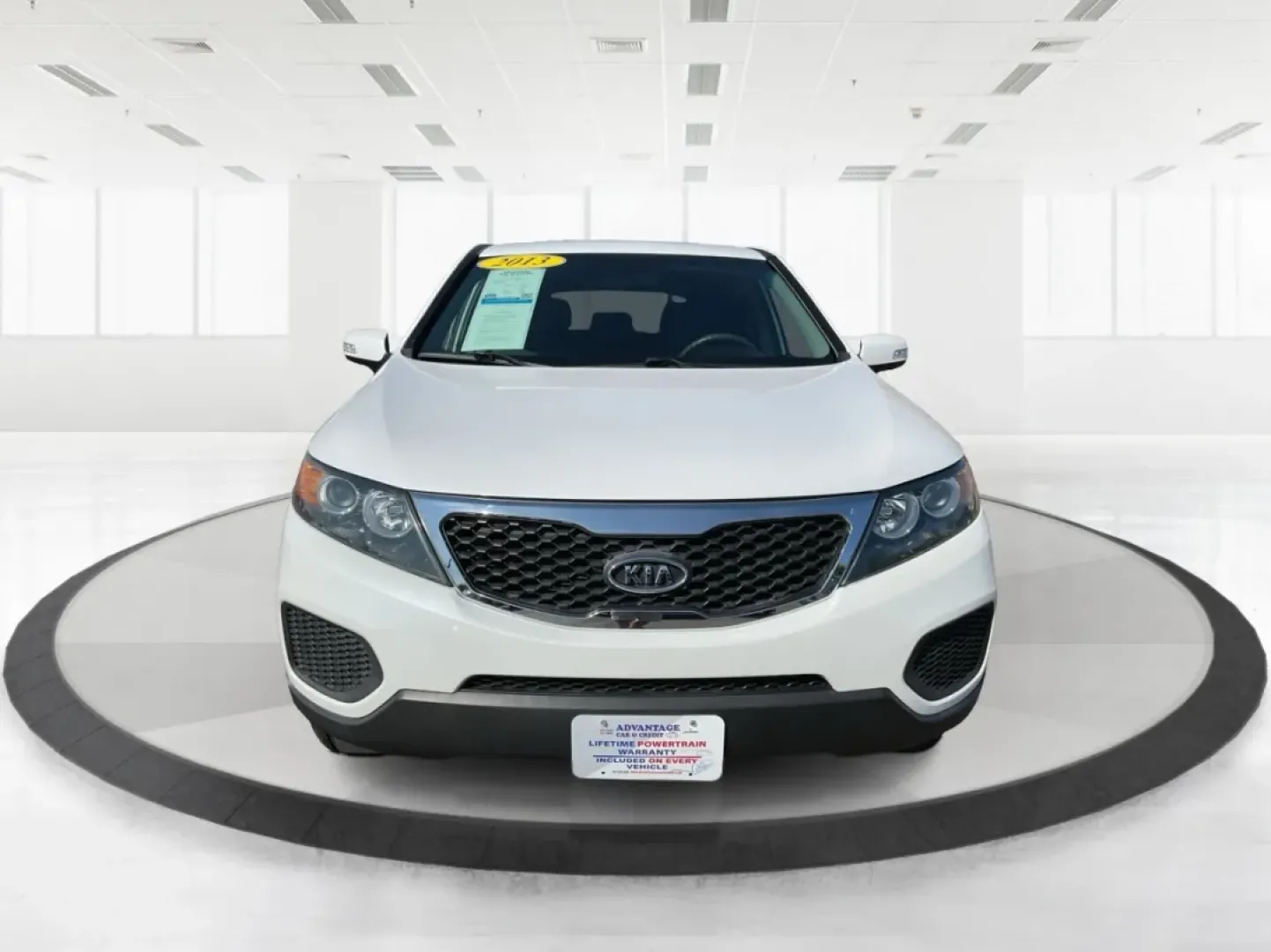 2013 Kia Sorento LX (5XYKT3A14DG) with an 2.4L I-4 DOHC engine, located at 8750 N County Rd 25A, Piqua, OH, 45356, (937) 908-9800, 40.164391, -84.232513 - Experience the perfect blend of comfort and efficiency with the 2013 Kia Sorento LX, an SUV tailored for families, adventurers, and everyday commuters alike. Whether you're navigating Piqua's bustling streets or planning a road trip to the nearby Dayton Art Institute, this versatile vehicle seamless - Photo#5