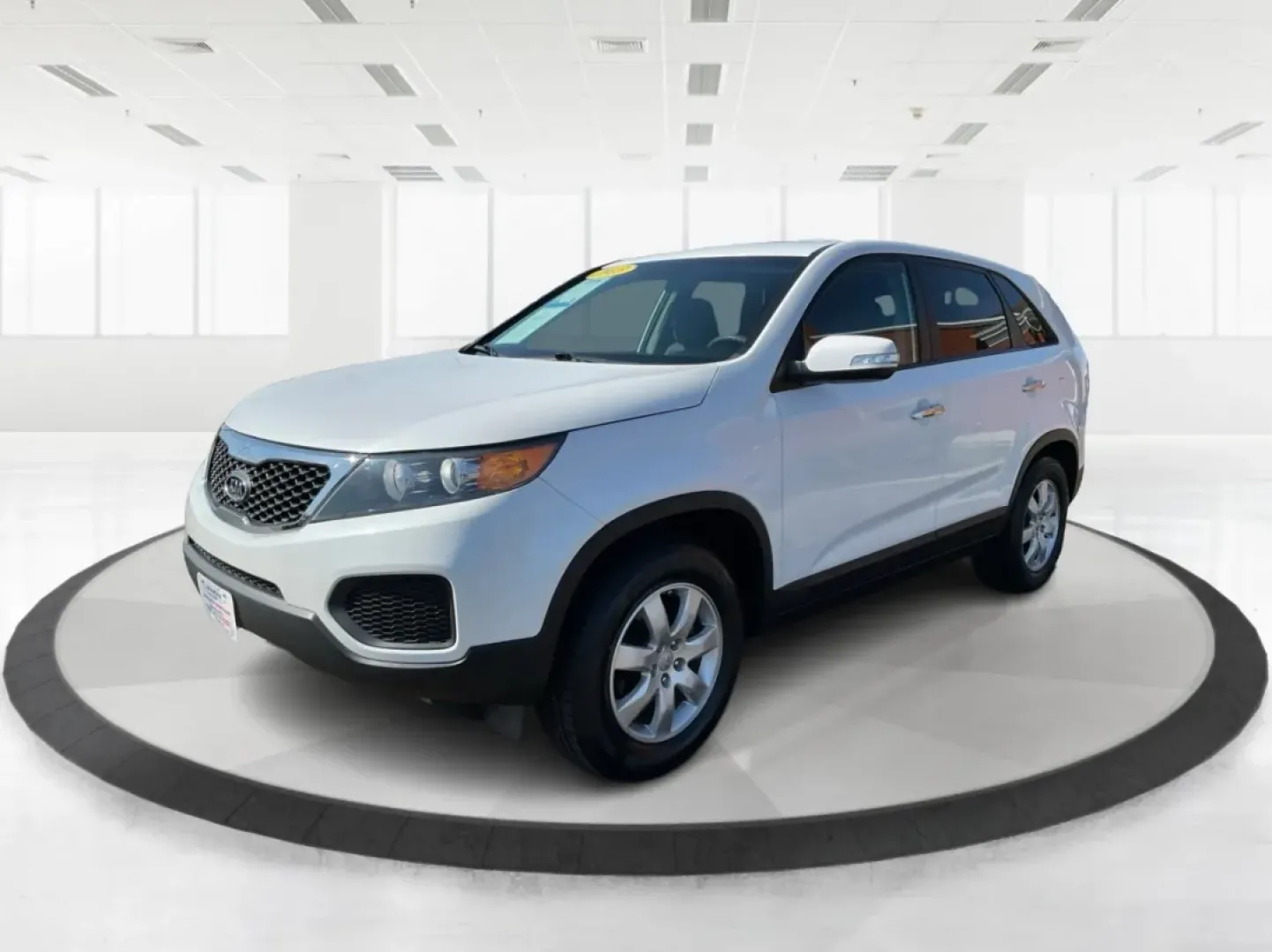 2013 Kia Sorento LX (5XYKT3A14DG) with an 2.4L I-4 DOHC engine, located at 8750 N County Rd 25A, Piqua, OH, 45356, (937) 908-9800, 40.164391, -84.232513 - Experience the perfect blend of comfort and efficiency with the 2013 Kia Sorento LX, an SUV tailored for families, adventurers, and everyday commuters alike. Whether you're navigating Piqua's bustling streets or planning a road trip to the nearby Dayton Art Institute, this versatile vehicle seamless - Photo#7