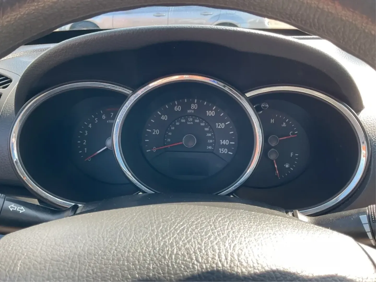 2013 Kia Sorento LX (5XYKT3A14DG) with an 2.4L I-4 DOHC engine, located at 8750 N County Rd 25A, Piqua, OH, 45356, (937) 908-9800, 40.164391, -84.232513 - Experience the perfect blend of comfort and efficiency with the 2013 Kia Sorento LX, an SUV tailored for families, adventurers, and everyday commuters alike. Whether you're navigating Piqua's bustling streets or planning a road trip to the nearby Dayton Art Institute, this versatile vehicle seamless - Photo#14