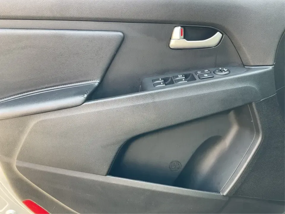 2015 Kia Sportage LX (KNDPBCAC2F7) with an 2.4L V6 DOHC 24V engine, 6-Speed Automatic transmission, located at 880 E. National Road, Vandalia, OH, 45377, (937) 908-9800, 39.891918, -84.183594 - Are you ready to elevate your driving experience and embark on unforgettable adventures? Look no further than this 2015 Kia Sportage LX, perfect for those who crave a reliable crossover that blends style with versatility. Whether you're commuting to work, shuttling the kids to school, or planning a - Photo#17