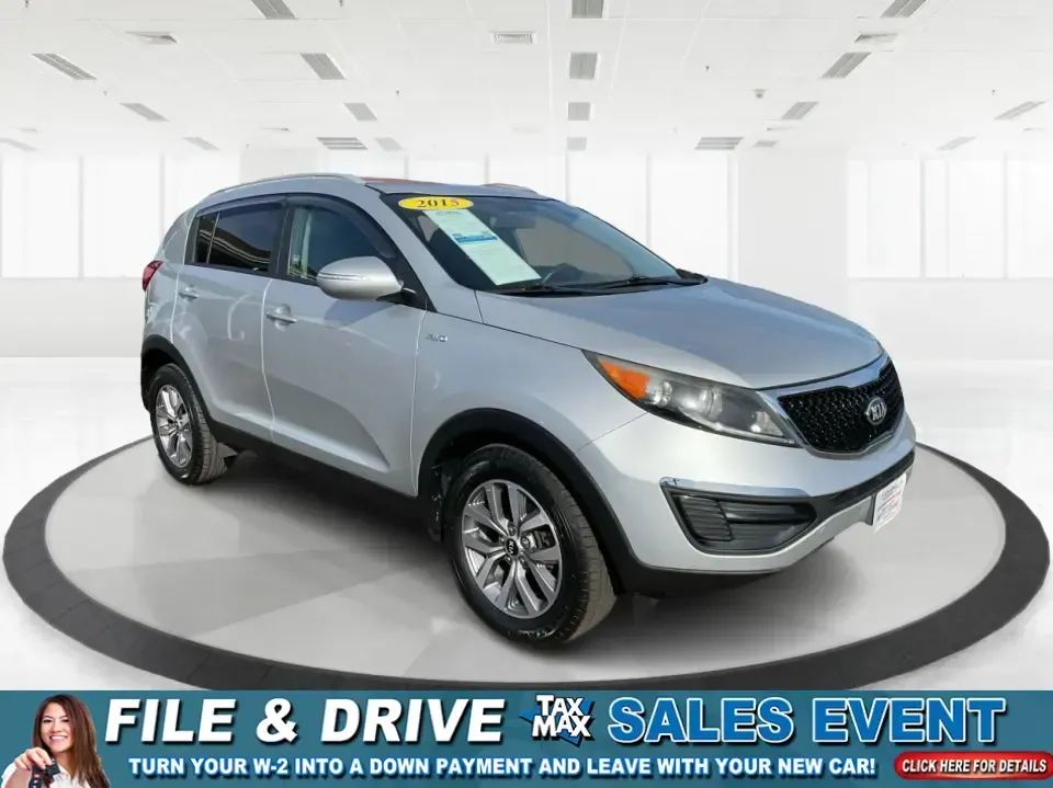 2015 Kia Sportage LX (KNDPBCAC2F7) with an 2.4L V6 DOHC 24V engine, 6-Speed Automatic transmission, located at 1099 N County Rd 25A, Troy, OH, 45373, (937) 908-9800, 40.057079, -84.212883 - Are you ready to elevate your driving experience and embark on unforgettable adventures? Look no further than this 2015 Kia Sportage LX, perfect for those who crave a reliable crossover that blends style with versatility. Whether you're commuting to work, shuttling the kids to school, or planning a - Photo#0