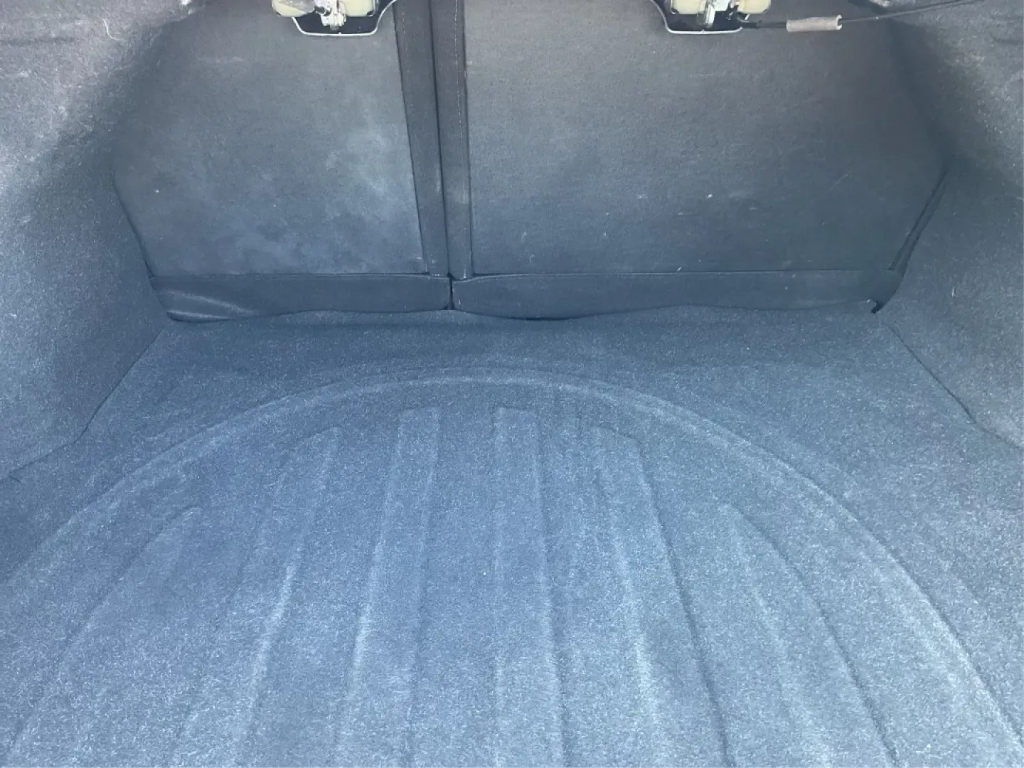 2013 Hyundai Elantra Limited (5NPDH4AEXDH) with an 1.8L I-4 DOHC engine, located at 8750 N County Rd 25A, Piqua, OH, 45356, (937) 908-9800, 40.164391, -84.232513 - **Experience the Perfect Blend of Comfort and Style with the 2013 Hyundai Elantra at Advantage Car and Credit - Piqua!**<br /> <br /> Are you searching for a reliable sedan that perfectly balances style, comfort, and affordability? The 2013 Hyundai Elantra is your ideal companion, whether you're com - Photo#12