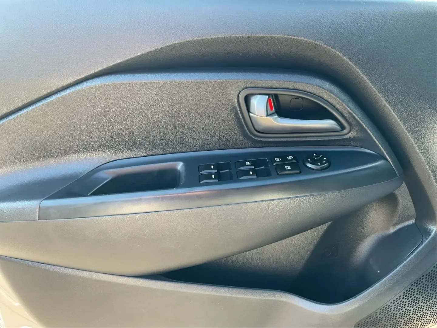 2017 Kia Rio LX (KNADM4A32H6) with an Gamma 1.6L I-4 gasoline direct injection engine, located at 880 E. National Road, Vandalia, OH, 45377, (937) 908-9800, 39.891918, -84.183594 - **Discover Ultimate Convenience with the 2017 Kia Rio at Advantage Car and Credit - Riverside!**<br /> <br /> Are you in search of a reliable vehicle that perfectly balances style and efficiency? The 2017 Kia Rio, located at Advantage Car and Credit in Riverside, OH, is an ideal choice for budget-co - Photo#16