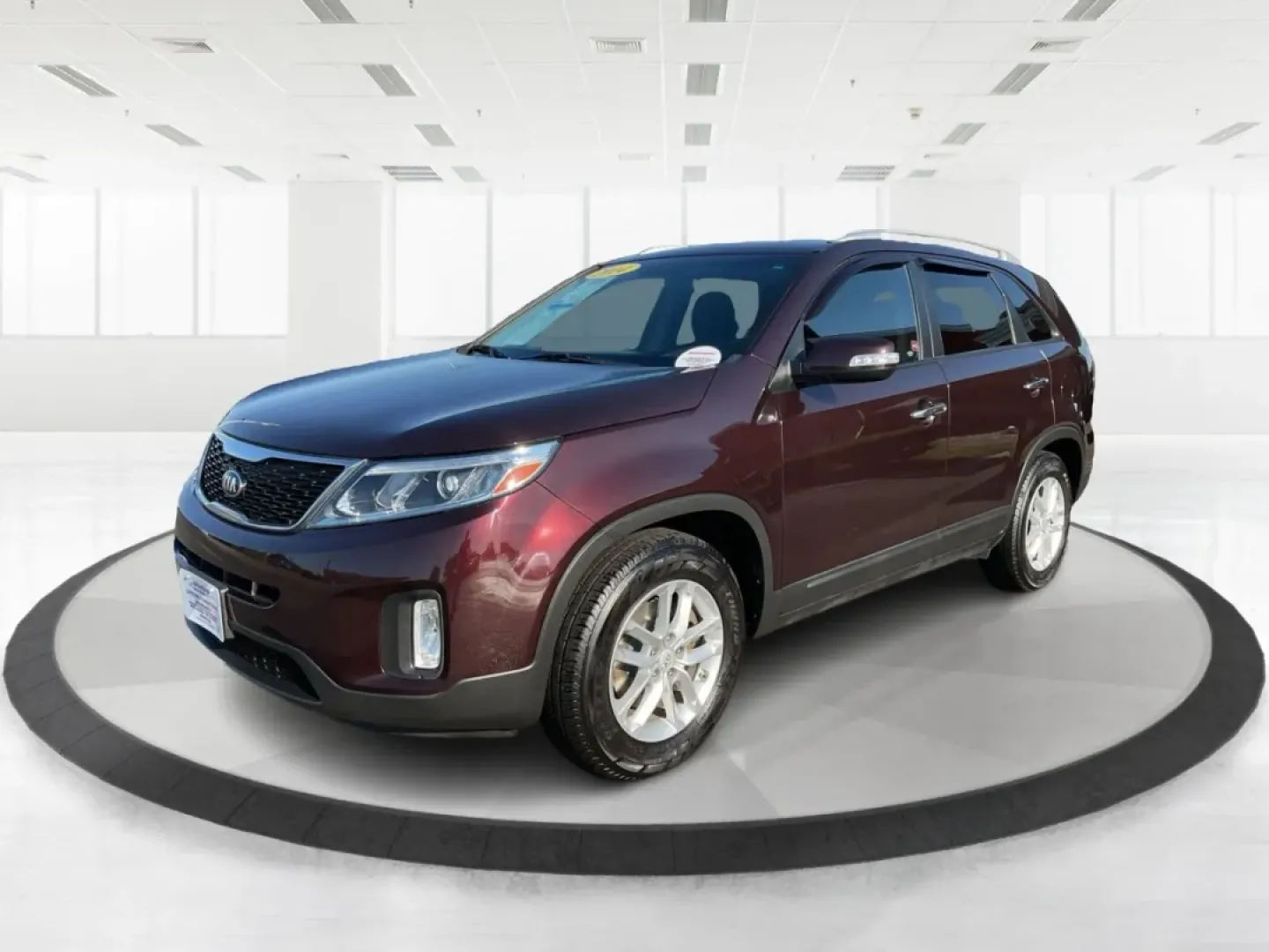 2014 Kia Sorento LX (5XYKT3A64EG) with an 2.4L I-4 gasoline direct injection engine, located at 4508 South Dixie Dr, Moraine, OH, 45439, (937) 908-9800, 39.689976, -84.218452 - **Elevate Your Family Adventures with the 2014 Kia Sorento!** <br /> <br /> Looking for a reliable SUV that seamlessly blends comfort with utility? The 2014 Kia Sorento is the perfect vehicle for growing families and adventurers alike. With its spacious interior, advanced safety features, and versat - Photo#8