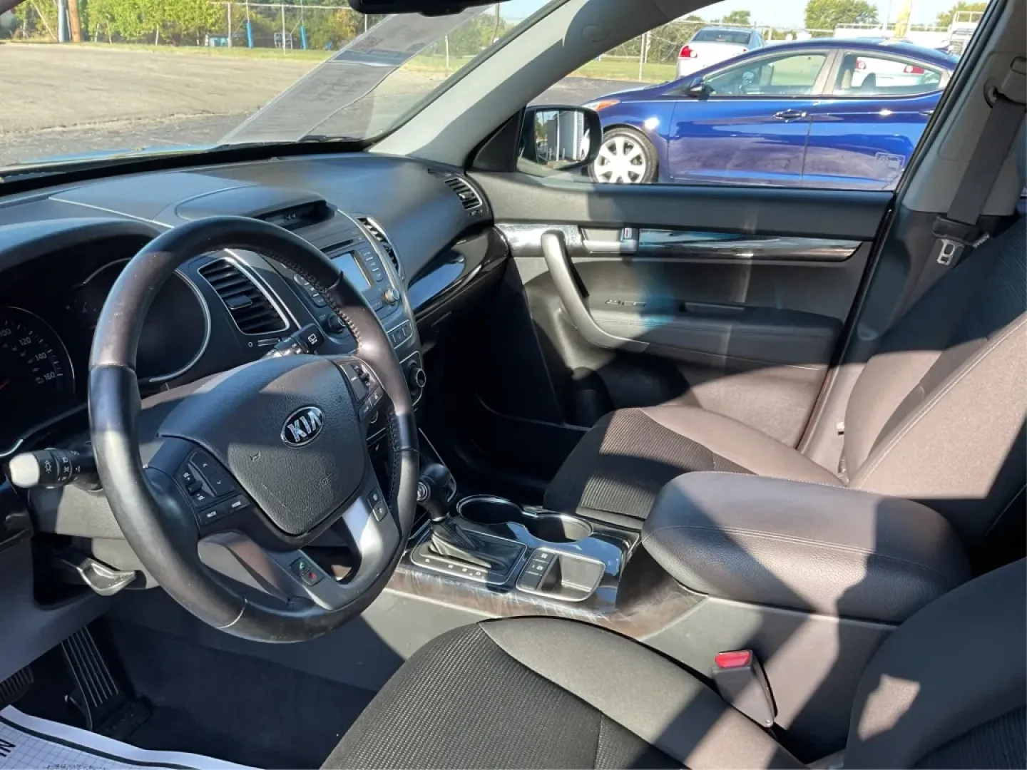 2014 Kia Sorento LX (5XYKT3A64EG) with an 2.4L I-4 gasoline direct injection engine, located at 4508 South Dixie Dr, Moraine, OH, 45439, (937) 908-9800, 39.689976, -84.218452 - **Elevate Your Family Adventures with the 2014 Kia Sorento!** <br /> <br /> Looking for a reliable SUV that seamlessly blends comfort with utility? The 2014 Kia Sorento is the perfect vehicle for growing families and adventurers alike. With its spacious interior, advanced safety features, and versat - Photo#9