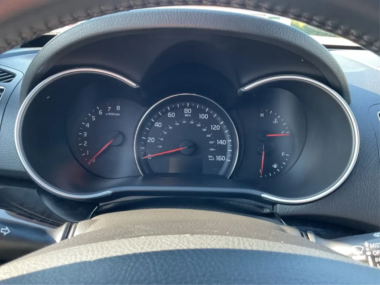 2014 Kia Sorento LX (5XYKT3A64EG) with an 2.4L I-4 gasoline direct injection engine, located at 4508 South Dixie Dr, Moraine, OH, 45439, (937) 908-9800, 39.689976, -84.218452 - **Elevate Your Family Adventures with the 2014 Kia Sorento!** <br /> <br /> Looking for a reliable SUV that seamlessly blends comfort with utility? The 2014 Kia Sorento is the perfect vehicle for growing families and adventurers alike. With its spacious interior, advanced safety features, and versat - Photo#14