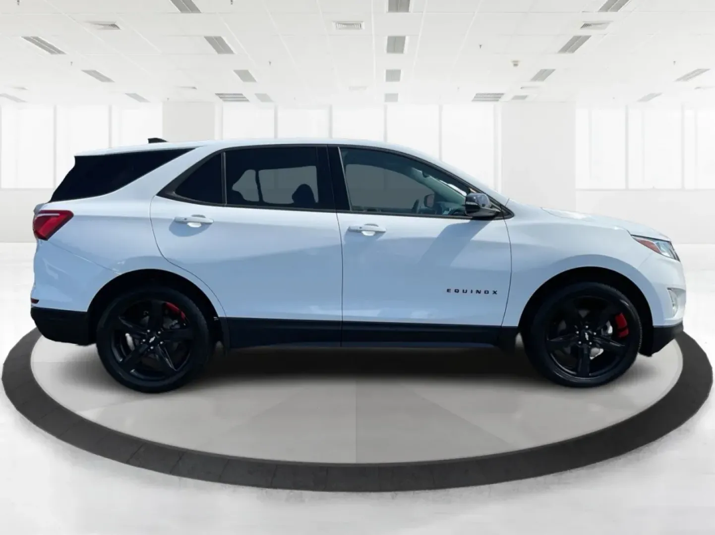 2019 Chevrolet Equinox LT (2GNAXLEX3K6) with an 2L I-4 gasoline direct injection engine, located at 1230 East Main St, Xenia, OH, 45385, (937) 908-9800, 39.688026, -83.910172 - Discover the perfect blend of comfort, style, and capability with the 2019 Chevrolet Equinox LT at Advantage Car and Credit - Moraine! If you're searching for a vehicle that seamlessly fits into your lifestyle-whether you're a growing family needing space for weekend adventures or a daily commuter l - Photo#1