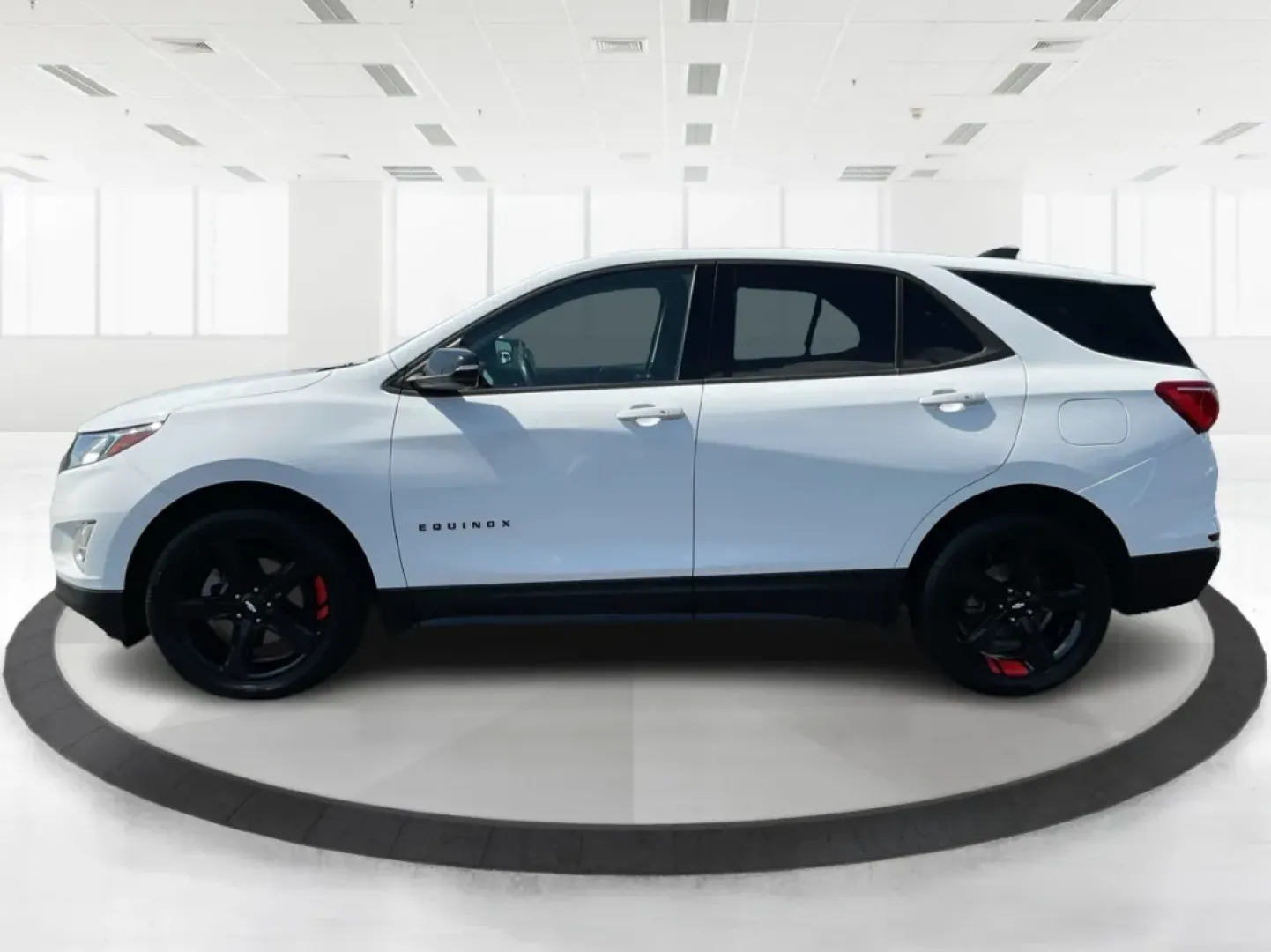 2019 Chevrolet Equinox LT (2GNAXLEX3K6) with an 2L I-4 gasoline direct injection engine, located at 1230 East Main St, Xenia, OH, 45385, (937) 908-9800, 39.688026, -83.910172 - Discover the perfect blend of comfort, style, and capability with the 2019 Chevrolet Equinox LT at Advantage Car and Credit - Moraine! If you're searching for a vehicle that seamlessly fits into your lifestyle-whether you're a growing family needing space for weekend adventures or a daily commuter l - Photo#5