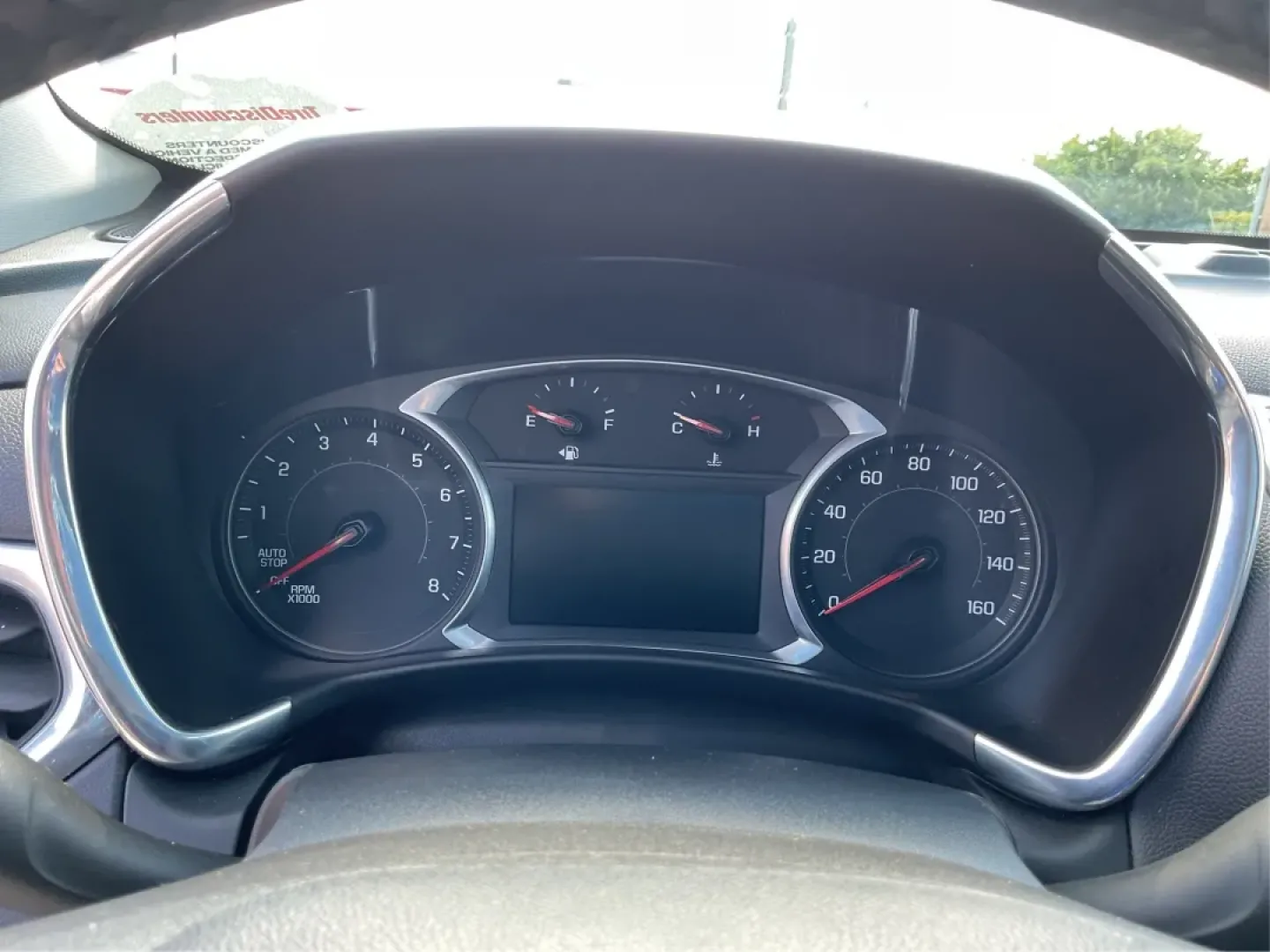 2019 Chevrolet Equinox LT (2GNAXLEX3K6) with an 2L I-4 gasoline direct injection engine, located at 1230 East Main St, Xenia, OH, 45385, (937) 908-9800, 39.688026, -83.910172 - Discover the perfect blend of comfort, style, and capability with the 2019 Chevrolet Equinox LT at Advantage Car and Credit - Moraine! If you're searching for a vehicle that seamlessly fits into your lifestyle-whether you're a growing family needing space for weekend adventures or a daily commuter l - Photo#15