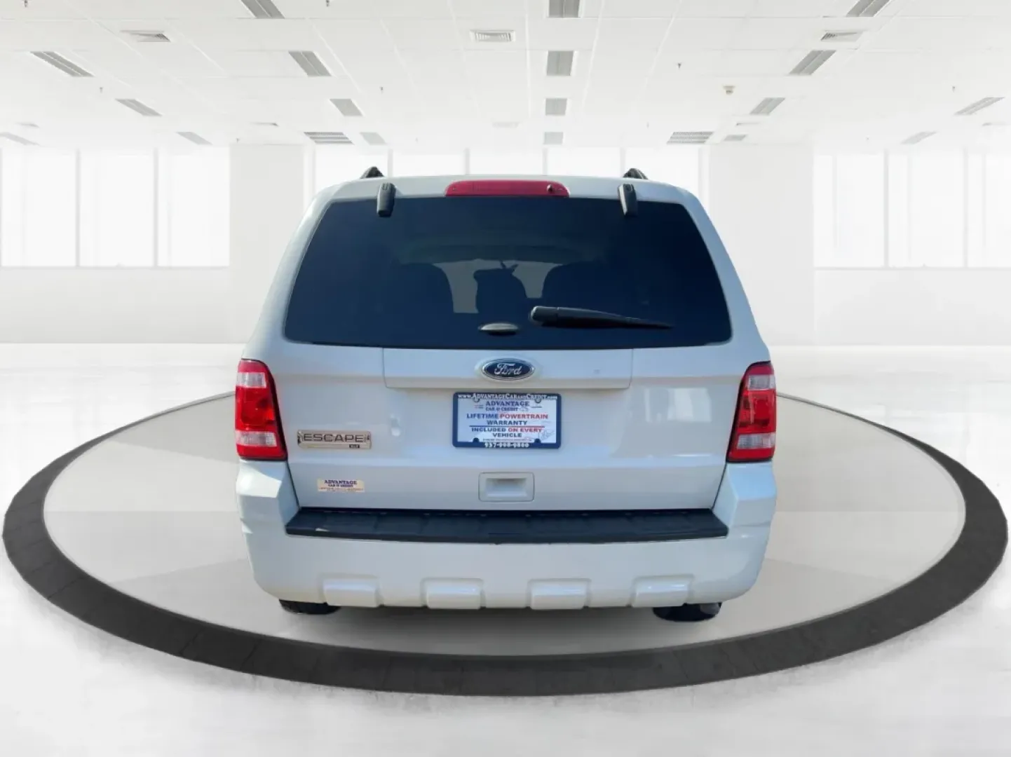 2012 Ford Escape XLT (1FMCU9D7XCK) with an Other engine, located at 1099 N County Rd 25A, Troy, OH, 45373, (937) 908-9800, 40.057079, -84.212883 - Discover the perfect balance of comfort and capability with the 2012 Ford Escape XLT, now available at Advantage Car and Credit - Troy. If you're seeking a versatile SUV that accommodates the demands of everyday life-from school runs to weekend adventures-this vehicle is tailored for you. With its r - Photo#3