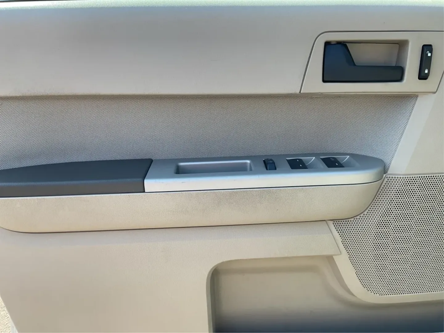 2012 Ford Escape XLT (1FMCU9D7XCK) with an Other engine, located at 1099 N County Rd 25A, Troy, OH, 45373, (937) 908-9800, 40.057079, -84.212883 - Discover the perfect balance of comfort and capability with the 2012 Ford Escape XLT, now available at Advantage Car and Credit - Troy. If you're seeking a versatile SUV that accommodates the demands of everyday life-from school runs to weekend adventures-this vehicle is tailored for you. With its r - Photo#19