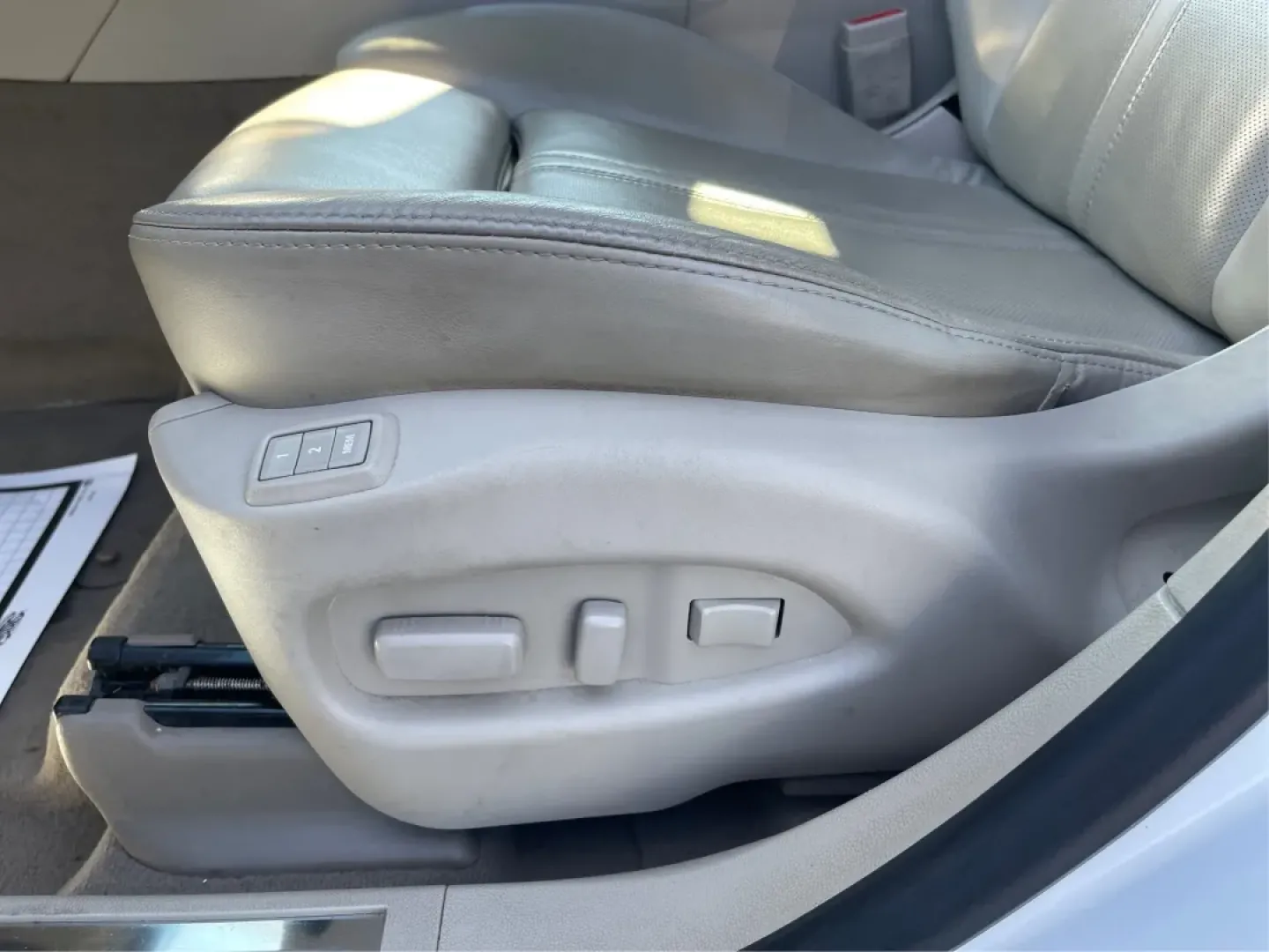 2014 Cadillac SRX Luxury Collection (3GYFNEE35ES) with an 3.6L V-6 gasoline direct injection engine, located at 1099 N County Rd 25A, Troy, OH, 45373, (937) 908-9800, 40.057079, -84.212883 - **Experience Luxury and Adventure with the 2014 Cadillac SRX at Advantage Car and Credit - Troy!**<br /> <br /> Are you ready to elevate your driving experience? The 2014 Cadillac SRX Luxury Collection is the perfect blend of sophistication and practicality, making it an ideal choice for those seeki - Photo#18