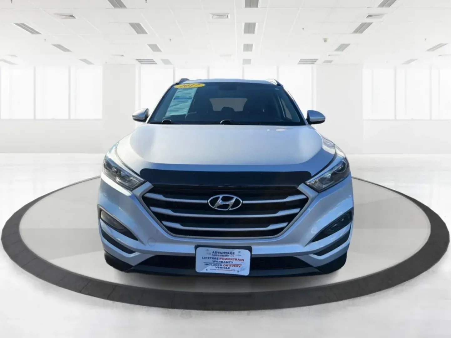 2017 Hyundai Tucson SE Plus (KM8J3CA41HU) with an Nu 2L I-4 gasoline direct injection engine, located at 8750 N County Rd 25A, Piqua, OH, 45356, (937) 908-9800, 40.164391, -84.232513 - ### Discover Your Next Adventure with the 2017 Hyundai Tucson SE Plus!<br /> <br /> Are you ready to elevate your road trips and daily commutes? The 2017 Hyundai Tucson SE Plus, now available at Advantage Car and Credit in Vandalia, OH, is the ideal SUV for a lifestyle rich in adventure and comfort. - Photo#7