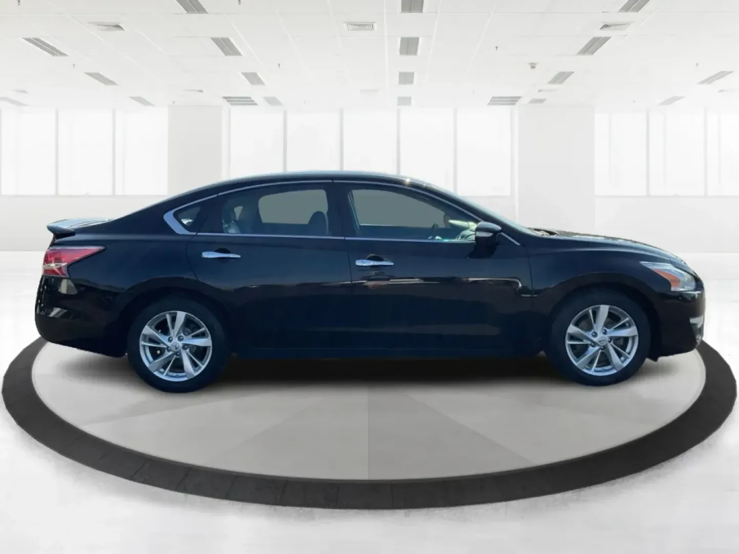 2015 Nissan Altima 2.5 SL (1N4AL3APXFC) with an 2.5L I-4 DOHC engine, located at 1230 East Main St, Xenia, OH, 45385, (937) 908-9800, 39.688026, -83.910172 - **Elevate Your Daily Drive with the 2015 Nissan Altima 2.5 SL Perfect for Every Journey!**<br /> <br /> Are you looking for a reliable sedan that effortlessly transitions from weekday commutes to weekend adventures? The 2015 Nissan Altima 2.5 SL is not just a vehicle; it's a lifestyle upgrade. Desi - Photo#1