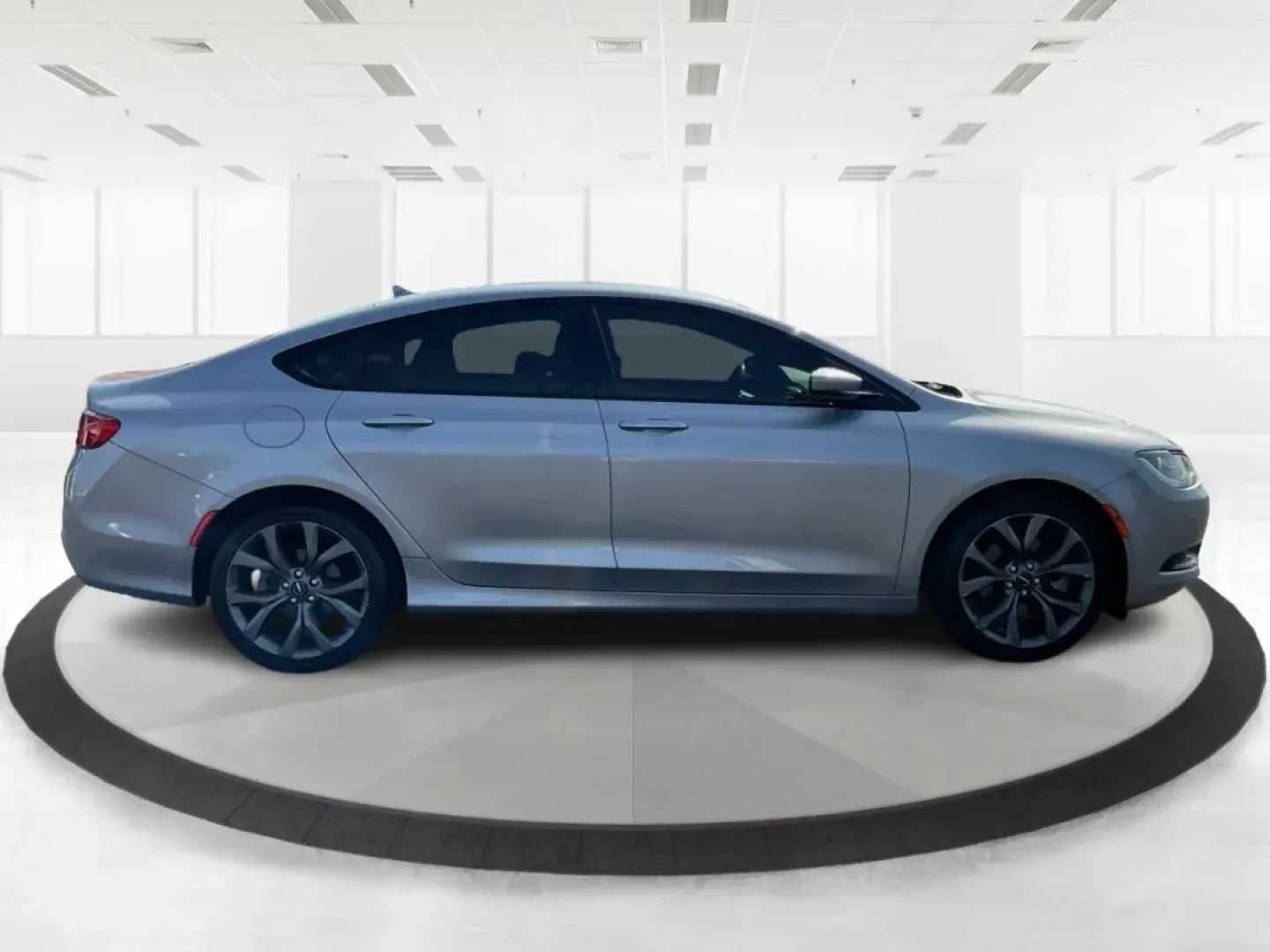 2015 Chrysler 200 S (1C3CCCBB2FN) with an 3.6L V-6 DOHC engine, located at 880 E. National Road, Vandalia, OH, 45377, (937) 908-9800, 39.891918, -84.183594 - **Discover Your Adventure: 2015 Chrysler 200 S - Perfect for Everyday Life and Weekend Getaways!**<br /> <br /> Are you ready to elevate your daily commute or embark on a spontaneous weekend trip? Meet the 2015 Chrysler 200 S, a stylish sedan designed for those who appreciate both comfort and perfor - Photo#1