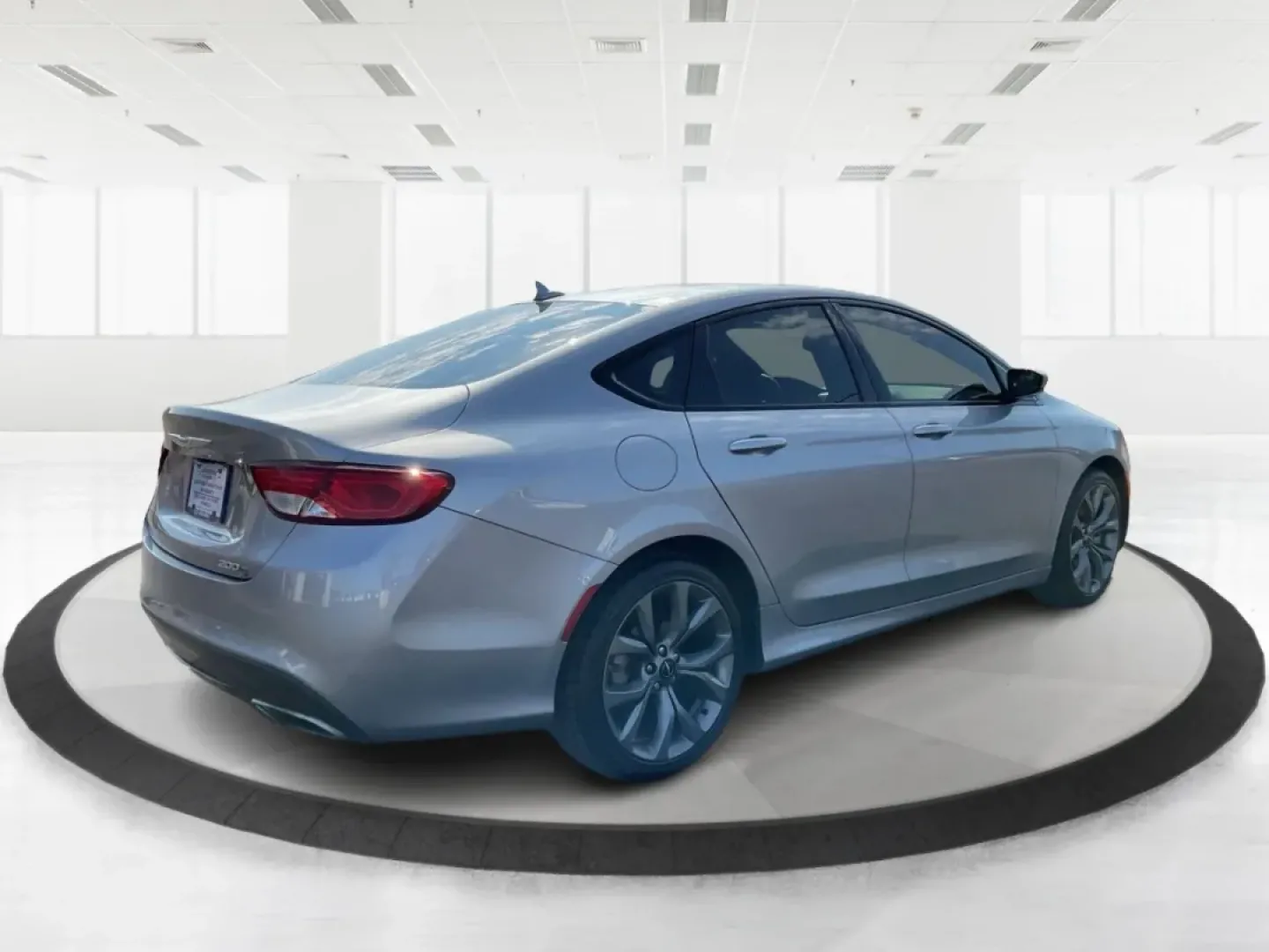 2015 Chrysler 200 S (1C3CCCBB2FN) with an 3.6L V-6 DOHC engine, located at 880 E. National Road, Vandalia, OH, 45377, (937) 908-9800, 39.891918, -84.183594 - **Discover Your Adventure: 2015 Chrysler 200 S - Perfect for Everyday Life and Weekend Getaways!**<br /> <br /> Are you ready to elevate your daily commute or embark on a spontaneous weekend trip? Meet the 2015 Chrysler 200 S, a stylish sedan designed for those who appreciate both comfort and perfor - Photo#2