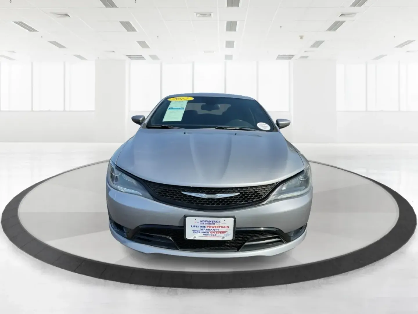 2015 Chrysler 200 S (1C3CCCBB2FN) with an 3.6L V-6 DOHC engine, located at 880 E. National Road, Vandalia, OH, 45377, (937) 908-9800, 39.891918, -84.183594 - **Discover Your Adventure: 2015 Chrysler 200 S - Perfect for Everyday Life and Weekend Getaways!**<br /> <br /> Are you ready to elevate your daily commute or embark on a spontaneous weekend trip? Meet the 2015 Chrysler 200 S, a stylish sedan designed for those who appreciate both comfort and perfor - Photo#7