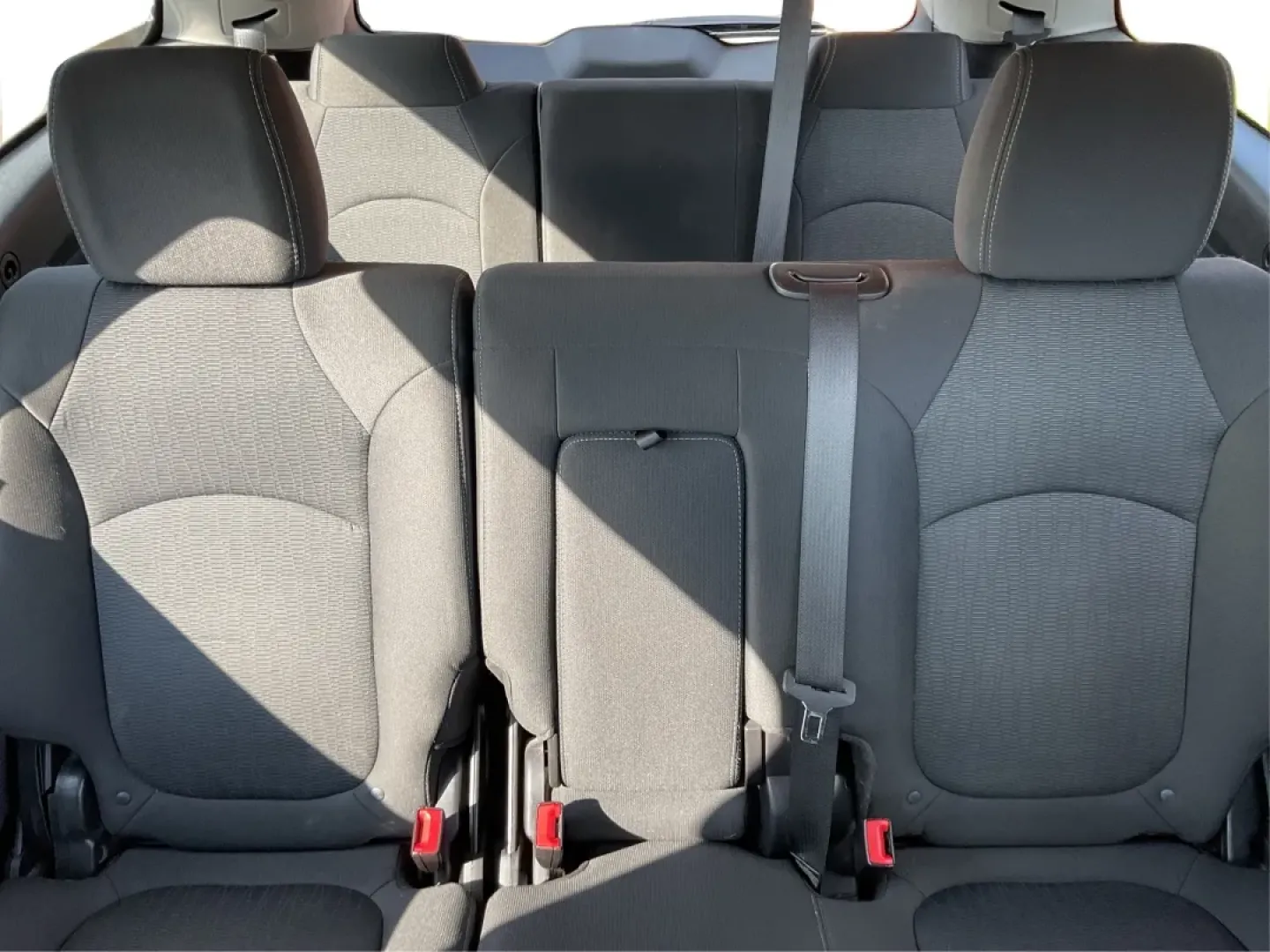 2017 Chevrolet Traverse 1LT (1GNKRGKDXHJ) with an 3.6L V-6 gasoline direct injection engine, located at 880 E. National Road, Vandalia, OH, 45377, (937) 908-9800, 39.891918, -84.183594 - ### Discover Your Next Family Adventure with the 2017 Chevrolet Traverse 1LT at Advantage Car and Credit - Troy!<br /> <br /> Are you searching for a reliable vehicle that can comfortably accommodate your growing family or serve as the perfect companion for weekend getaways? Look no further than the - Photo#13