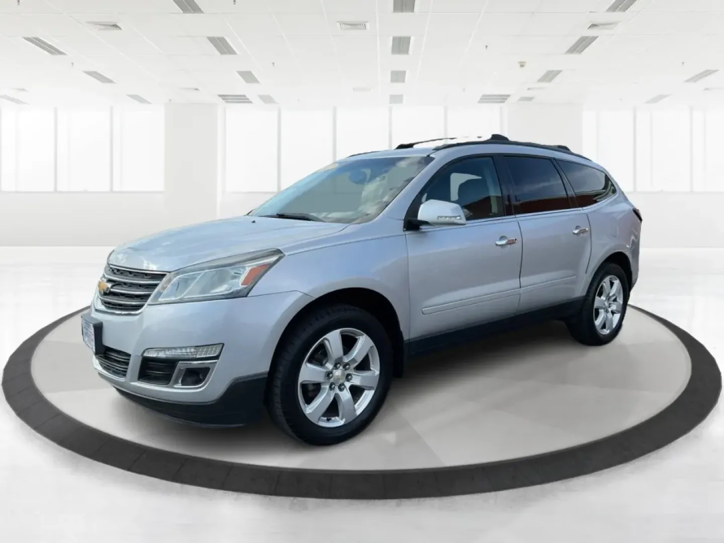 2017 Chevrolet Traverse 1LT (1GNKRGKDXHJ) with an 3.6L V-6 gasoline direct injection engine, located at 1099 N County Rd 25A, Troy, OH, 45373, (937) 908-9800, 40.057079, -84.212883 - ### Discover Your Next Family Adventure with the 2017 Chevrolet Traverse 1LT at Advantage Car and Credit - Troy!<br /> <br /> Are you searching for a reliable vehicle that can comfortably accommodate your growing family or serve as the perfect companion for weekend getaways? Look no further than the - Photo#7