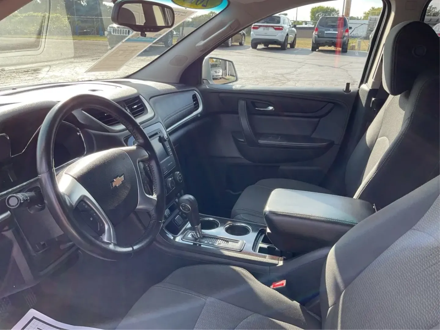 2017 Chevrolet Traverse 1LT (1GNKRGKDXHJ) with an 3.6L V-6 gasoline direct injection engine, located at 1099 N County Rd 25A, Troy, OH, 45373, (937) 908-9800, 40.057079, -84.212883 - ### Discover Your Next Family Adventure with the 2017 Chevrolet Traverse 1LT at Advantage Car and Credit - Troy!<br /> <br /> Are you searching for a reliable vehicle that can comfortably accommodate your growing family or serve as the perfect companion for weekend getaways? Look no further than the - Photo#8