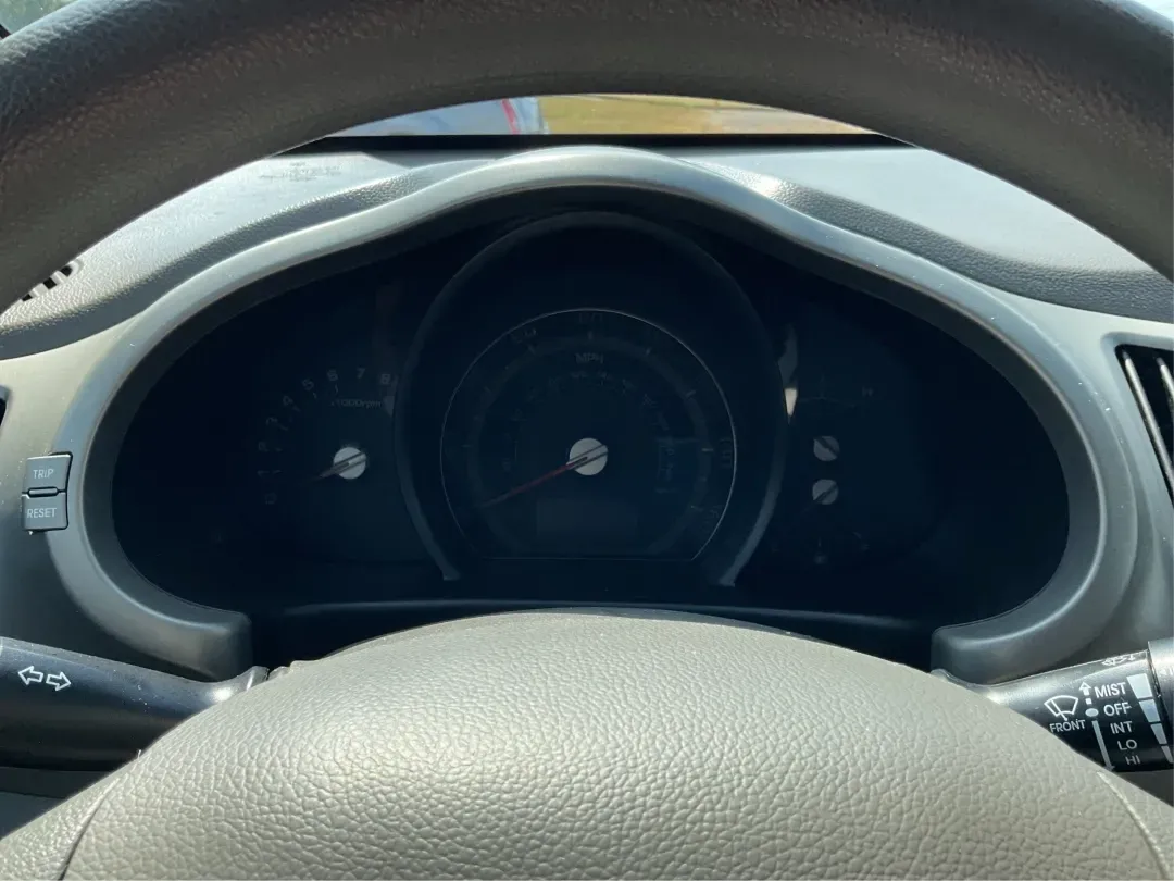 2013 Kia Sportage LX (KNDPBCA26D7) with an 2.4L I-4 DOHC engine, located at 8750 N County Rd 25A, Piqua, OH, 45356, (937) 908-9800, 40.164391, -84.232513 - Experience the ultimate blend of versatility and comfort with this 2013 Kia Sportage LX, perfect for families on the go, urban commuters, or those planning outdoor weekend adventures. This reliable crossover's spacious interior and dynamic performance make it an ideal choice for drivers seeking a de - Photo#14