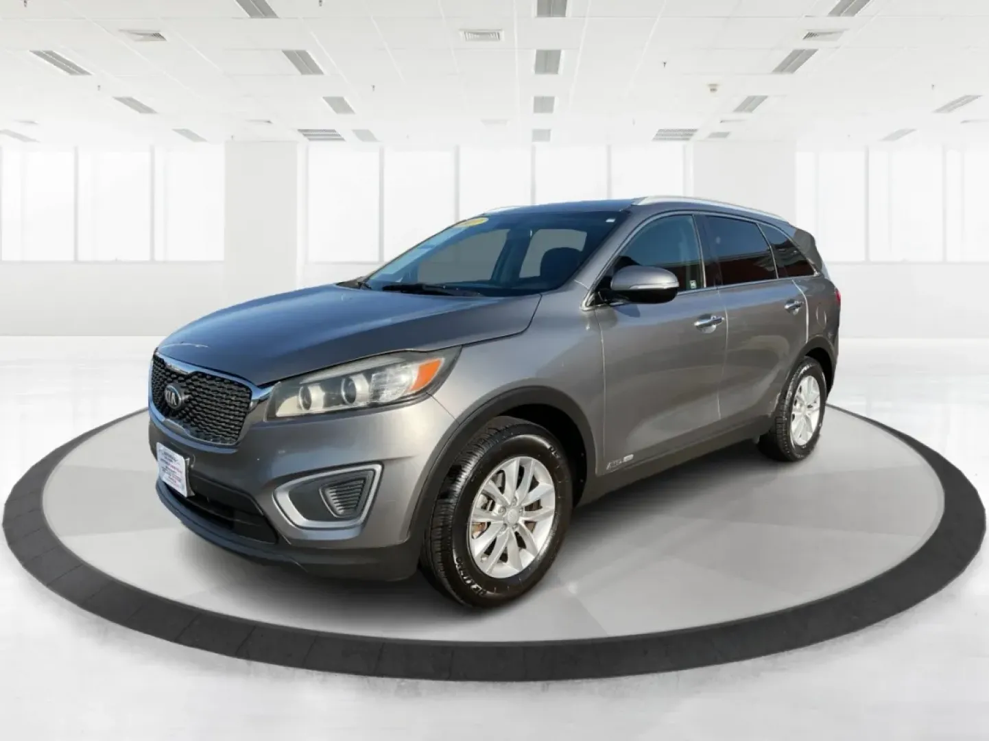 2017 Kia Sorento 3.3L LX (5XYPGDA53HG) with an Lambda II 3.3L V-6 gasoline direct injection engine, located at 1099 N County Rd 25A, Troy, OH, 45373, (937) 908-9800, 40.057079, -84.212883 - **Adventure Awaits in the 2017 Kia Sorento: Your Perfect Family SUV!**<br /> <br /> Are you ready to embark on unforgettable family road trips or weekend getaways? Look no further than the 2017 Kia Sorento, a versatile and comfortable SUV that's perfect for growing families and adventure-seekers ali - Photo#8