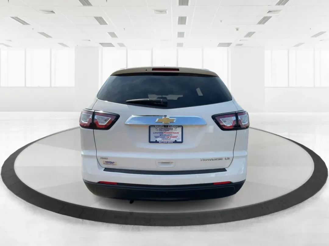 2014 Chevrolet Traverse LS (1GNKVFEDXEJ) with an 3.6L V-6 gasoline direct injection engine, located at 1951 S Dayton Lakeview Rd., New Carlisle, OH, 45344, (937) 908-9800, 39.890999, -84.050255 - **Adventure Awaits with This 2014 Chevrolet Traverse LS at Advantage Car and Credit - Riverside!**<br /> <br /> Are you ready to elevate your family road trips or weekend adventures? Introducing the 2014 Chevrolet Traverse LS-a versatile SUV designed with comfort, safety, and style in mind. This rug - Photo#3