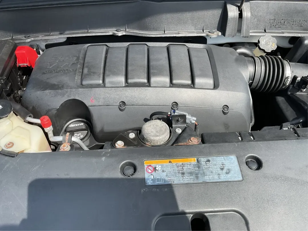 2014 Chevrolet Traverse LS (1GNKVFEDXEJ) with an 3.6L V-6 gasoline direct injection engine, located at 1951 S Dayton Lakeview Rd., New Carlisle, OH, 45344, (937) 908-9800, 39.890999, -84.050255 - **Adventure Awaits with This 2014 Chevrolet Traverse LS at Advantage Car and Credit - Riverside!**<br /> <br /> Are you ready to elevate your family road trips or weekend adventures? Introducing the 2014 Chevrolet Traverse LS-a versatile SUV designed with comfort, safety, and style in mind. This rug - Photo#11