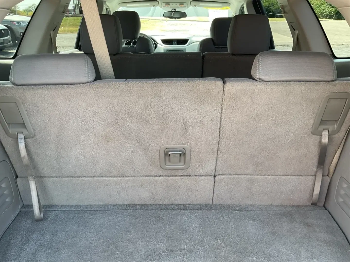 2014 Chevrolet Traverse LS (1GNKVFEDXEJ) with an 3.6L V-6 gasoline direct injection engine, located at 1951 S Dayton Lakeview Rd., New Carlisle, OH, 45344, (937) 908-9800, 39.890999, -84.050255 - **Adventure Awaits with This 2014 Chevrolet Traverse LS at Advantage Car and Credit - Riverside!**<br /> <br /> Are you ready to elevate your family road trips or weekend adventures? Introducing the 2014 Chevrolet Traverse LS-a versatile SUV designed with comfort, safety, and style in mind. This rug - Photo#12