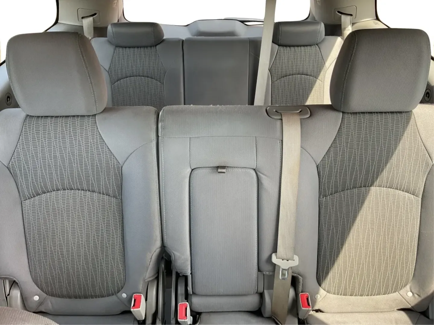 2014 Chevrolet Traverse LS (1GNKVFEDXEJ) with an 3.6L V-6 gasoline direct injection engine, located at 1951 S Dayton Lakeview Rd., New Carlisle, OH, 45344, (937) 908-9800, 39.890999, -84.050255 - **Adventure Awaits with This 2014 Chevrolet Traverse LS at Advantage Car and Credit - Riverside!**<br /> <br /> Are you ready to elevate your family road trips or weekend adventures? Introducing the 2014 Chevrolet Traverse LS-a versatile SUV designed with comfort, safety, and style in mind. This rug - Photo#14