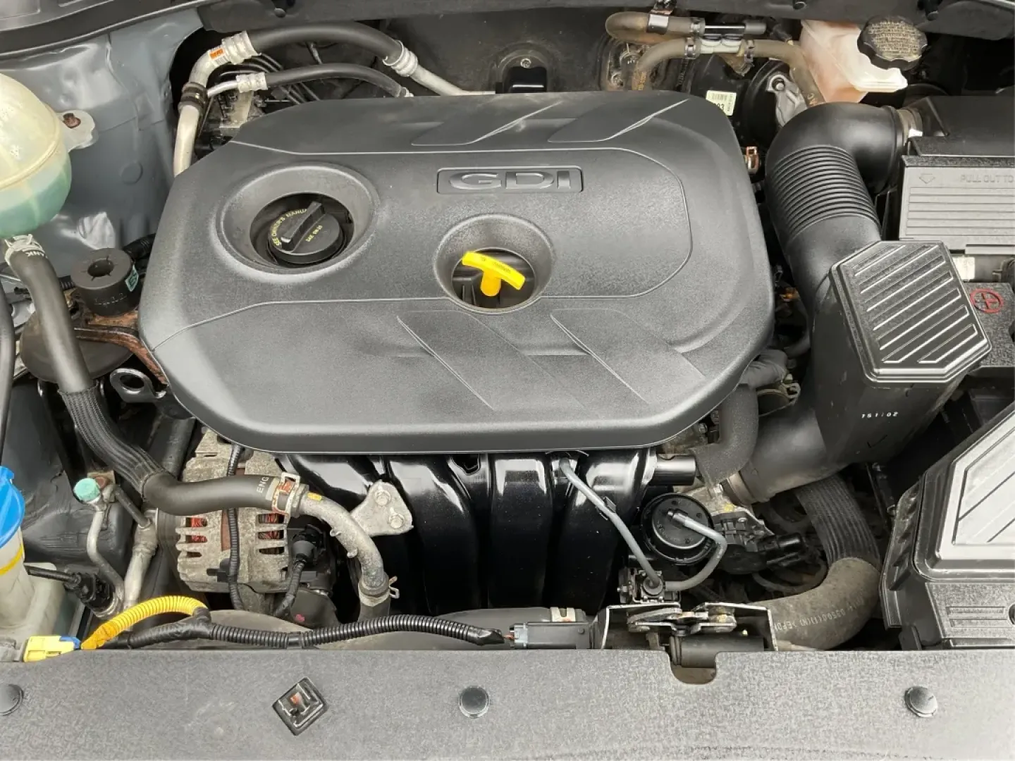 2016 Hyundai Tucson SE (KM8J3CA48GU) with an Nu 2L I-4 gasoline direct injection engine, located at 8750 N County Rd 25A, Piqua, OH, 45356, (937) 908-9800, 40.164391, -84.232513 - Are you ready to embrace a new lifestyle that combines adventure and daily practicality? Look no further than the 2016 Hyundai Tucson SE, available now at Advantage Car and Credit in Moraine, OH. Whether you're a growing family in search of a reliable SUV, a commuter requiring a dependable ride, or - Photo#11