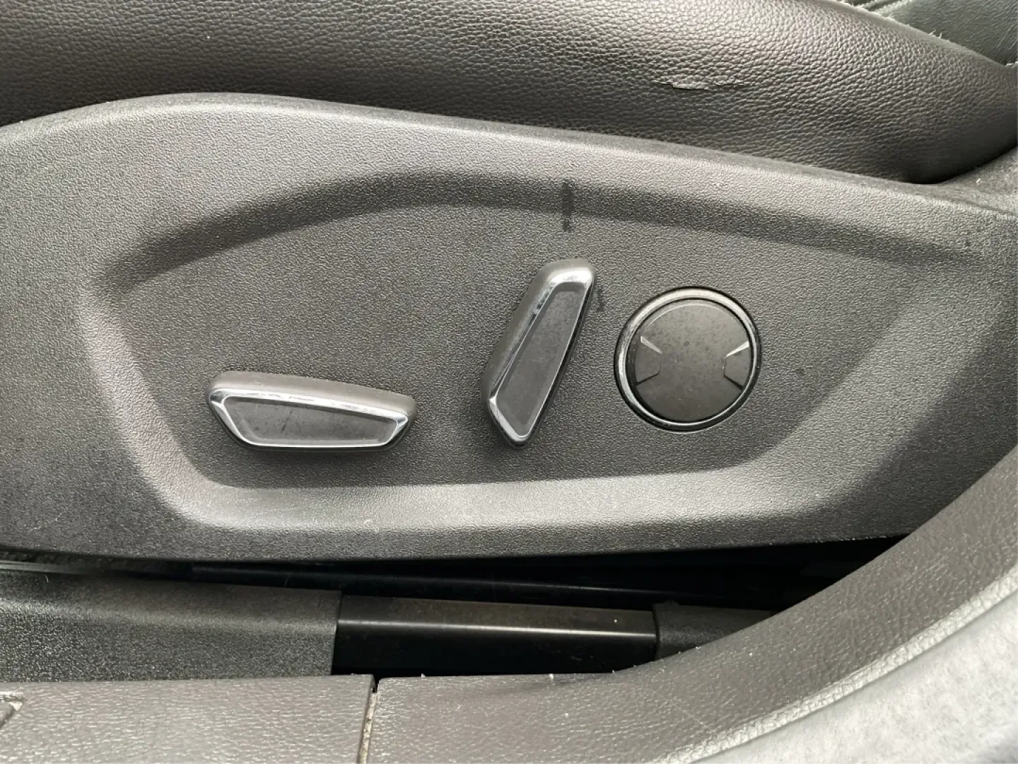 2014 Ford Fusion SE (3FA6P0HD2ER) with an Other engine, located at 1099 N County Rd 25A, Troy, OH, 45373, (937) 908-9800, 40.057079, -84.212883 - **Discover Your Next Adventure with the 2014 Ford Fusion SE at Advantage Car and Credit - Moraine** <br /> <br /> Are you ready to elevate your daily commute or family road trips? The 2014 Ford Fusion SE is your gateway to a lifestyle brimming with comfort, technology, and reliability. Ideal for bu - Photo#18