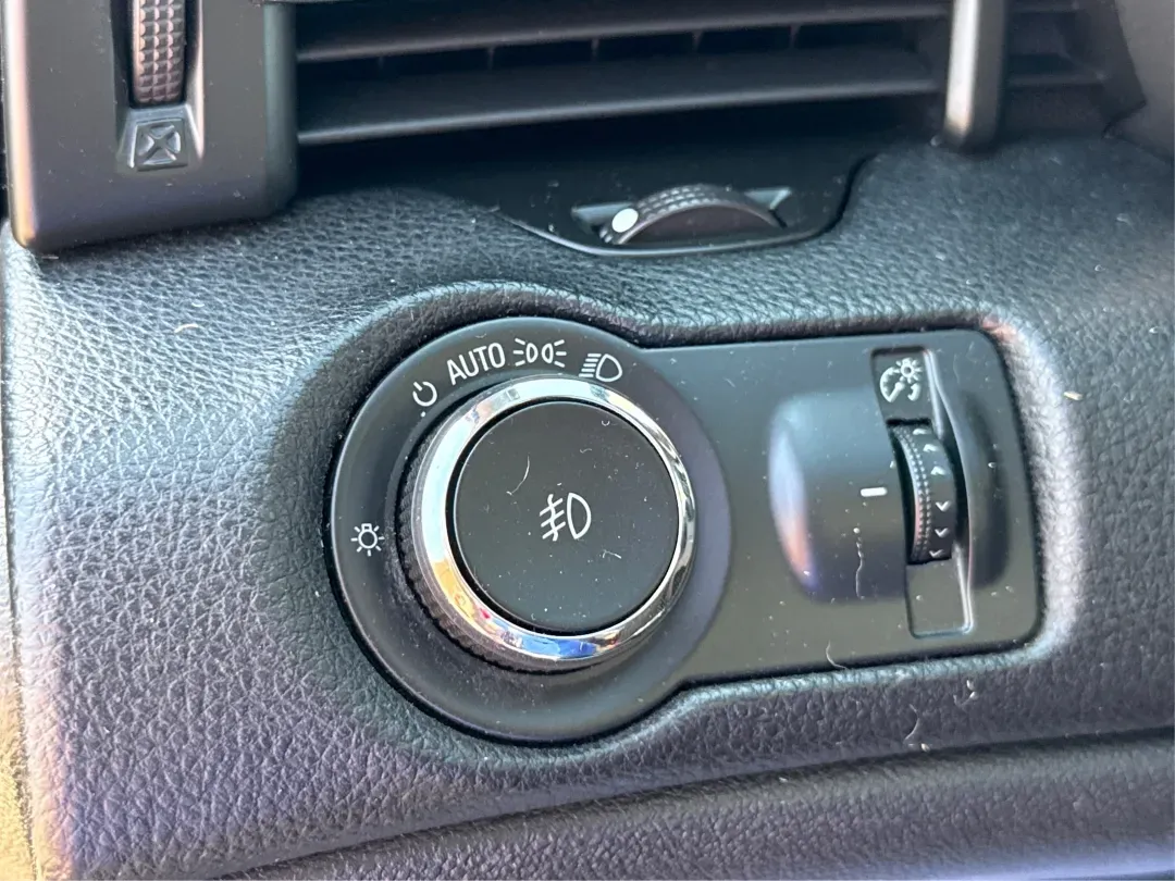 2014 Chevrolet Malibu 2LT (1G11E5SL4EF) with an 2.5L L4 DOHC 16V engine, 6-Speed Automatic transmission, located at 401 Woodman Dr, Riverside, OH, 45431, (937) 908-9800, 39.760899, -84.123421 - **Drive in Style: The 2014 Chevrolet Malibu 2LT Awaits You!** <br /> <br /> Are you ready to elevate your daily commute or embark on unforgettable weekend road trips? The 2014 Chevrolet Malibu 2LT is the ultimate sedan designed for budget-conscious buyers and anyone seeking a reliable vehicle that d - Photo#17