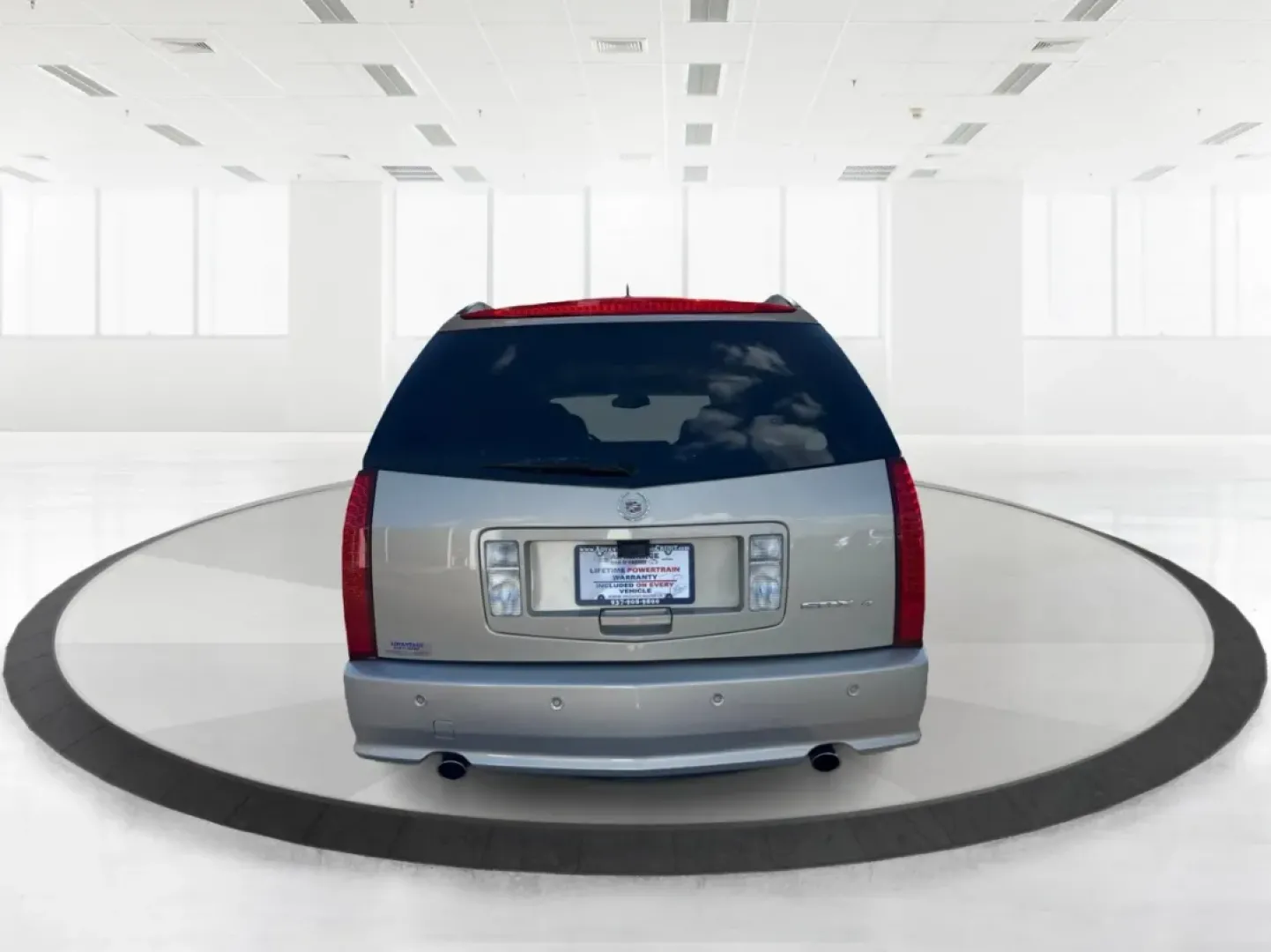 2008 Cadillac SRX V6 (1GYEE437X80) with an 3.6L V-6 DOHC engine, located at 1230 East Main St, Xenia, OH, 45385, (937) 908-9800, 39.688026, -83.910172 - **Discover Luxury and Versatility with the 2008 Cadillac SRX at Advantage Car and Credit Xenia**<br /> <br /> Are you looking for a vehicle that seamlessly blends luxury with practicality? The 2008 Cadillac SRX is the perfect companion for those who desire a comfortable ride for their family, want - Photo#3