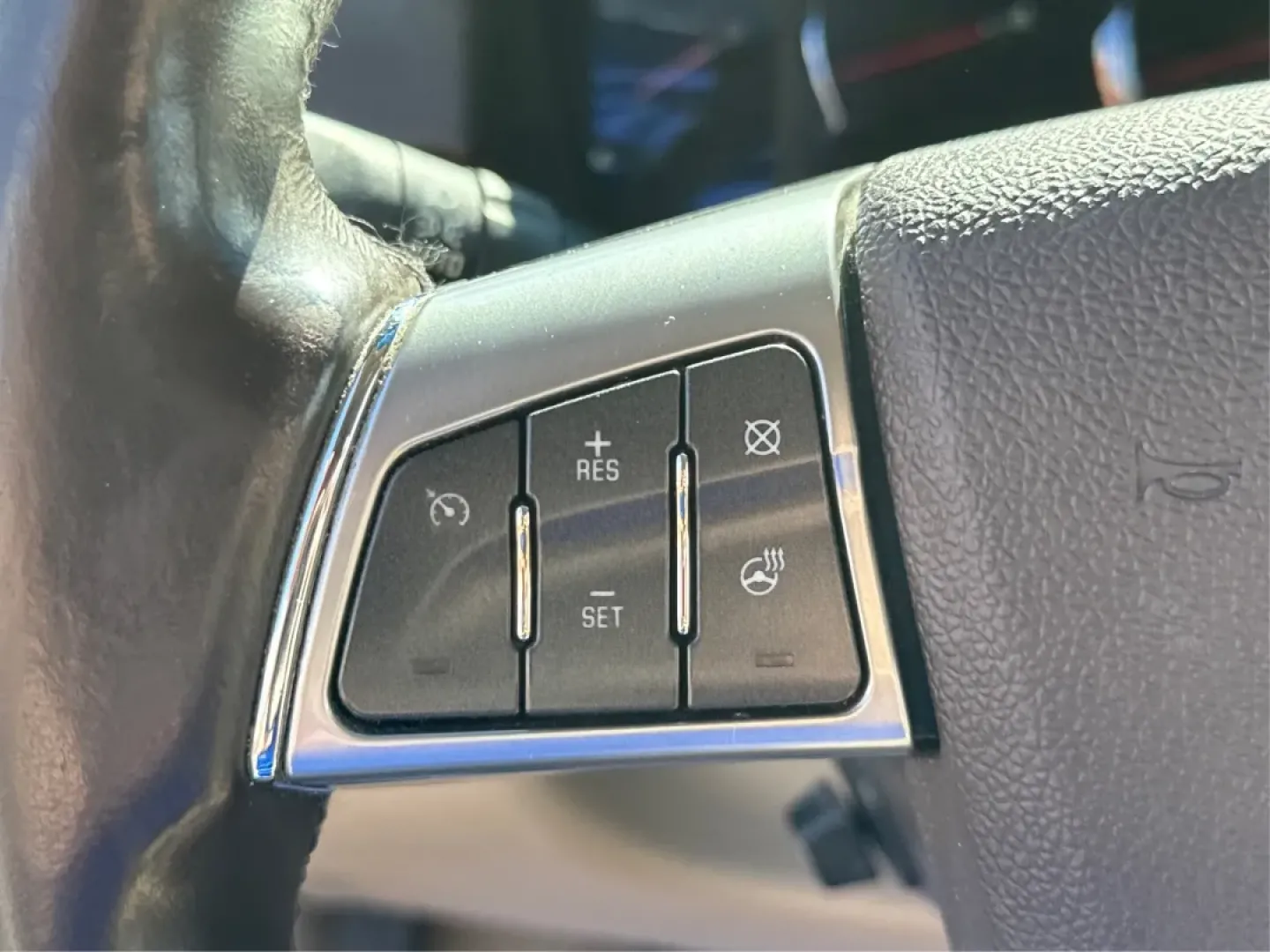 2008 Cadillac SRX V6 (1GYEE437X80) with an 3.6L V-6 DOHC engine, located at 1230 East Main St, Xenia, OH, 45385, (937) 908-9800, 39.688026, -83.910172 - **Discover Luxury and Versatility with the 2008 Cadillac SRX at Advantage Car and Credit Xenia**<br /> <br /> Are you looking for a vehicle that seamlessly blends luxury with practicality? The 2008 Cadillac SRX is the perfect companion for those who desire a comfortable ride for their family, want - Photo#16