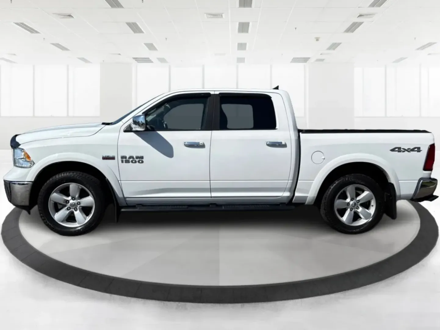 2018 Ram 1500 Harvest Crew Cab 4x4 5'7 Box (1C6RR7LTXJS) with an Other engine, located at 8750 N County Rd 25A, Piqua, OH, 45356, (937) 908-9800, 40.164391, -84.232513 - **Hit the Road with Confidence in This 2018 Ram 1500 Harvest Crew Cab! Perfect for Adventurers and Families Alike!**<br /> <br /> Discover the perfect companion for your next adventure or daily commute at Advantage Car and Credit - Piqua, where we specialize in providing quality vehicles with flexib - Photo#5