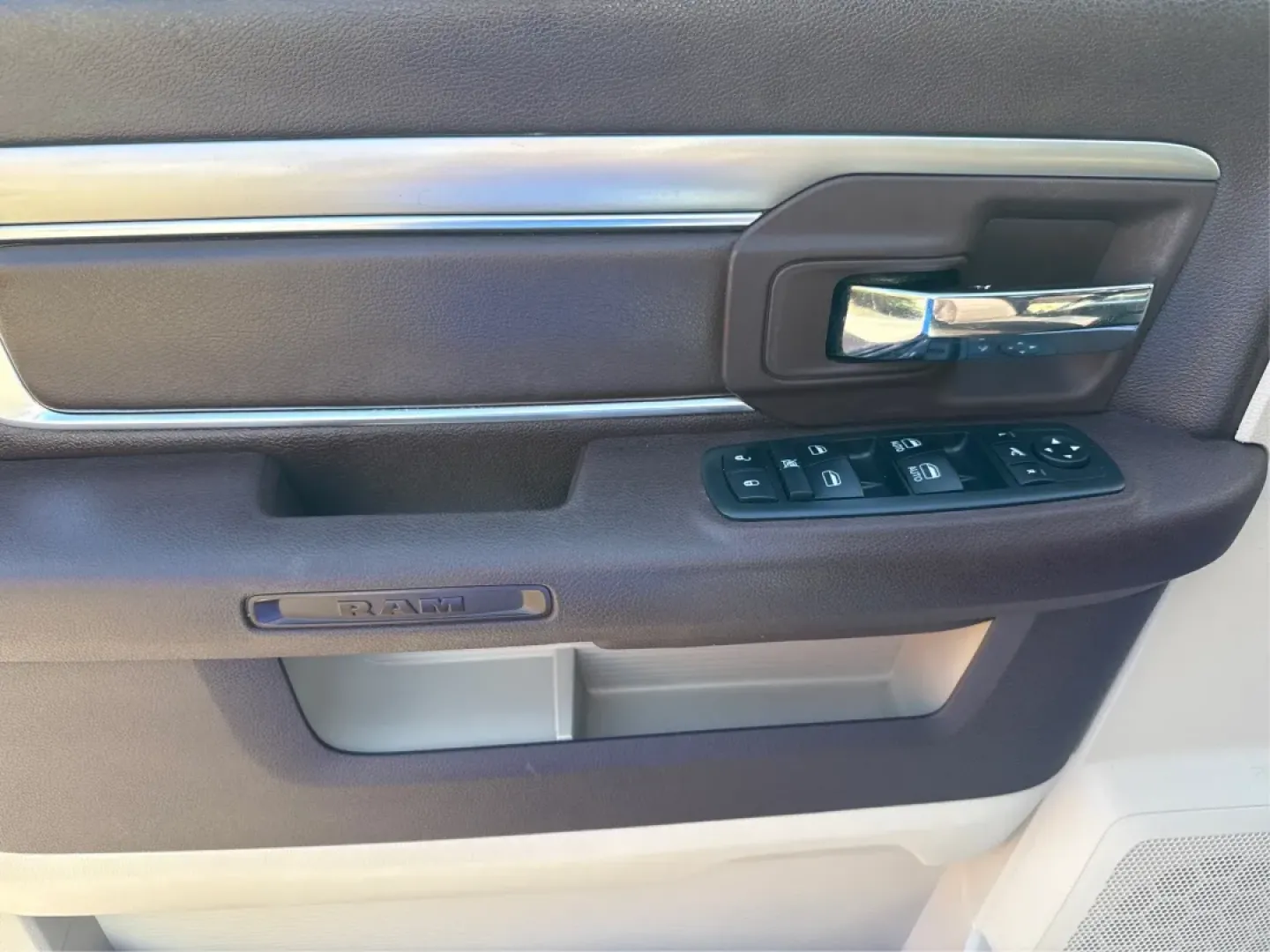 2018 Ram 1500 Harvest Crew Cab 4x4 5'7 Box (1C6RR7LTXJS) with an Other engine, located at 8750 N County Rd 25A, Piqua, OH, 45356, (937) 908-9800, 40.164391, -84.232513 - **Hit the Road with Confidence in This 2018 Ram 1500 Harvest Crew Cab! Perfect for Adventurers and Families Alike!**<br /> <br /> Discover the perfect companion for your next adventure or daily commute at Advantage Car and Credit - Piqua, where we specialize in providing quality vehicles with flexib - Photo#18