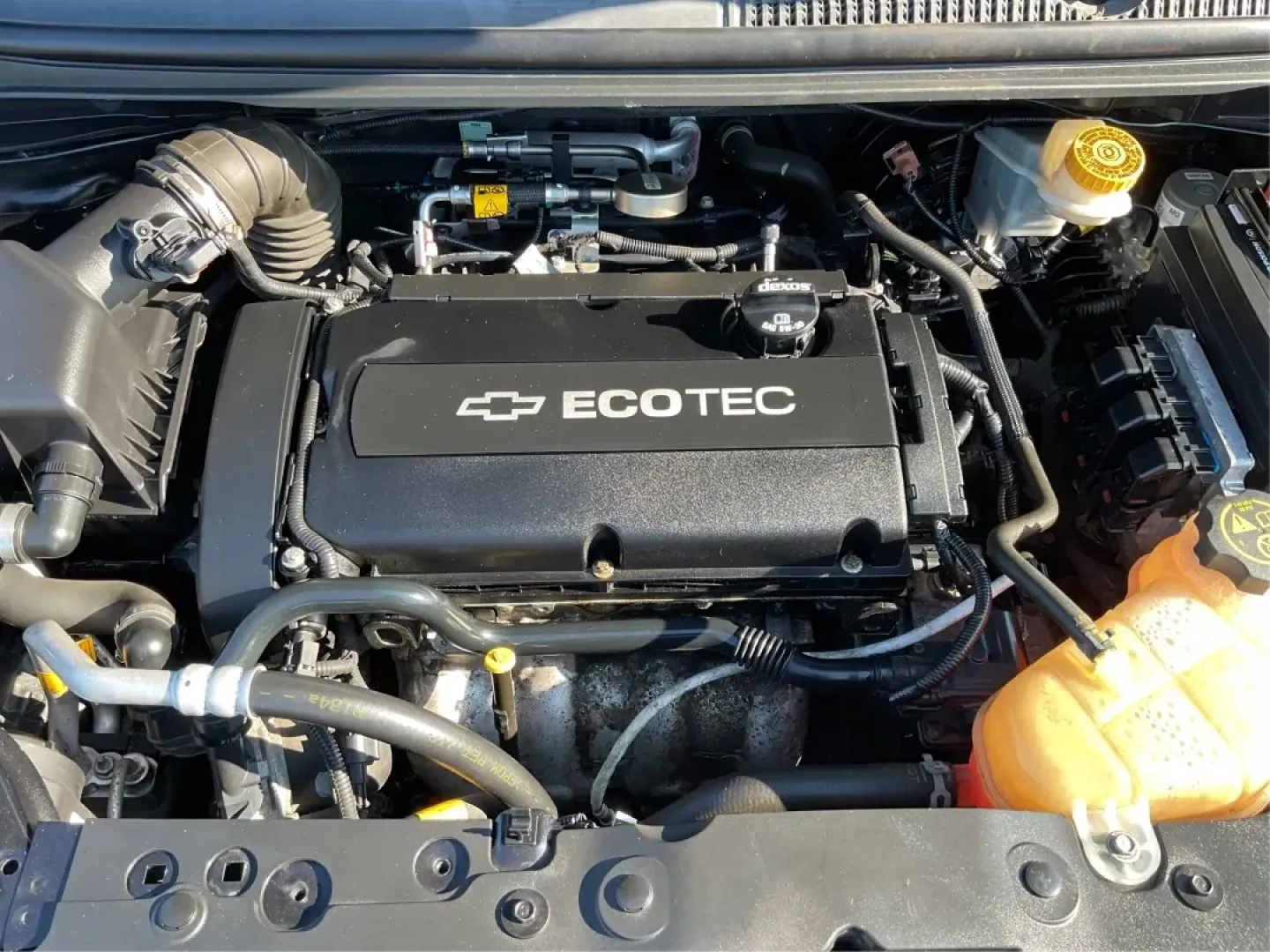 2015 Chevrolet Sonic LT Auto (1G1JC5SG4F4) with an Other engine, located at 4508 South Dixie Dr, Moraine, OH, 45439, (937) 908-9800, 39.689976, -84.218452 - ### Discover Your Next Adventure with this 2015 Chevrolet Sonic LT Auto!<br /> <br /> Are you searching for a reliable sedan that's perfect for your daily commute or weekend getaways? Look no further than this stunning 2015 Chevrolet Sonic LT Auto, available now at Advantage Car and Credit in Morain - Photo#11