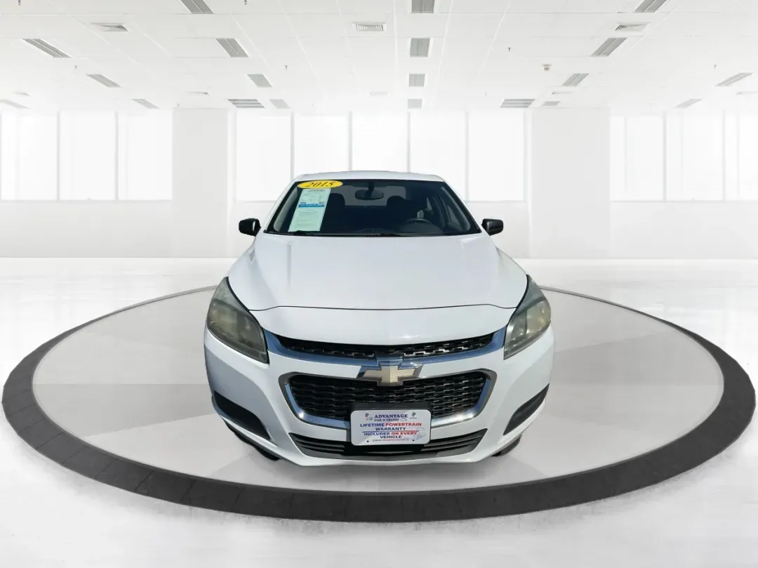 2015 Chevrolet Malibu 1FL (1G11A5SL9FU) with an ECOTEC 2.5L I-4 gasoline direct injection engine, located at 8750 N County Rd 25A, Piqua, OH, 45356, (937) 908-9800, 40.164391, -84.232513 - One Owner - Photo#7