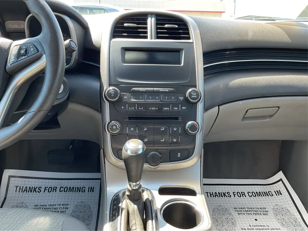 2015 Chevrolet Malibu 1FL (1G11A5SL9FU) with an ECOTEC 2.5L I-4 gasoline direct injection engine, located at 8750 N County Rd 25A, Piqua, OH, 45356, (937) 908-9800, 40.164391, -84.232513 - One Owner - Photo#13