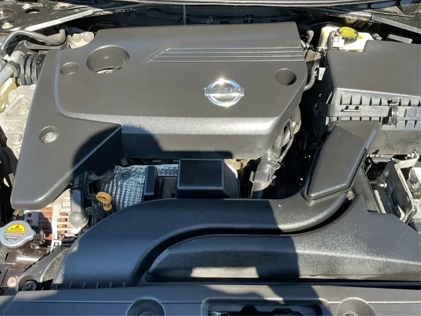 2015 Nissan Altima 2.5 SL (1N4AL3AP7FN) with an 2.5L I-4 DOHC engine, located at 1184 Kauffman Ave, Fairborn, OH, 45324, (937) 908-9800, 39.807072, -84.030914 - **Rev Up Your Lifestyle with the 2015 Nissan Altima 2.5 SL at Advantage Car and Credit!**<br /> <br /> Are you seeking a reliable vehicle that effortlessly merges style, comfort, and performance? Look no further than this stunning 2015 Nissan Altima 2.5 SL, perfect for commuters, families, and weeke - Photo#11