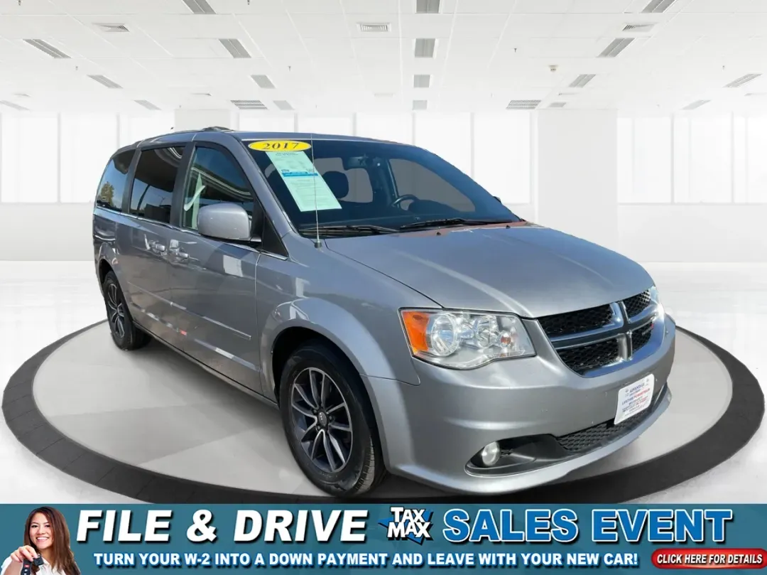 2017 Dodge Grand Caravan SXT (2C4RDGCG5HR) with an Pentastar 3.6L V-6 DOHC engine, located at 1230 East Main St, Xenia, OH, 45385, (937) 908-9800, 39.688026, -83.910172 - **Adventure Awaits with the 2017 Dodge Grand Caravan SXT in Fairborn, OH!**<br /> <br /> Are you looking for the perfect vehicle to accommodate your growing family or to embark on weekend adventures? Look no further! The 2017 Dodge Grand Caravan SXT is designed for those who prioritize space, comfor - Photo#0
