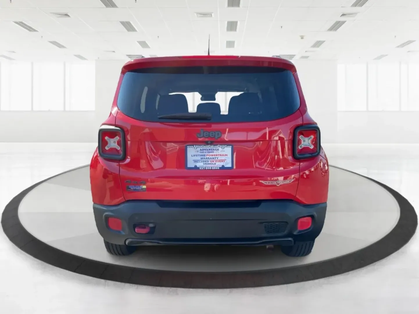 2016 Jeep Renegade Trailhawk (ZACCJBCTXGP) with an Tigershark MultiAir 2.4L I-4 variable valve contro engine, located at 1099 N County Rd 25A, Troy, OH, 45373, (937) 908-9800, 40.057079, -84.212883 - **Experience Adventure and Comfort with the 2016 Jeep Renegade Trailhawk!**<br /> <br /> Are you ready to elevate your lifestyle with a versatile vehicle that's perfect for weekend getaways, daily commutes, and everything in between? Look no further than the 2016 Jeep Renegade Trailhawk available at - Photo#3