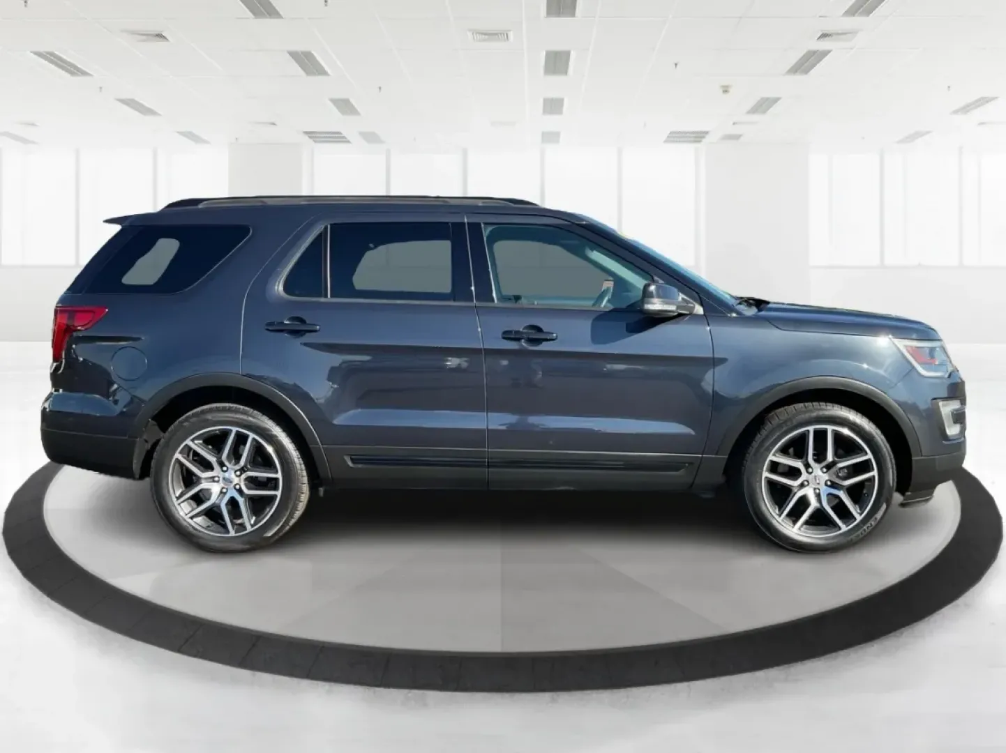 2017 Ford Explorer Sport (1FM5K8GT3HG) with an EcoBoost 3.5L V-6 gasoline direct injection engine, located at 1951 S Dayton Lakeview Rd., New Carlisle, OH, 45344, (937) 908-9800, 39.890999, -84.050255 - Elevate your adventures with the 2017 Ford Explorer Sport, a versatile SUV that's perfect for families, commuters, and weekend explorers alike! With its rugged design and premium features, this dynamic vehicle seamlessly combines sophistication with functionality. Whether you're navigating the bustl - Photo#1