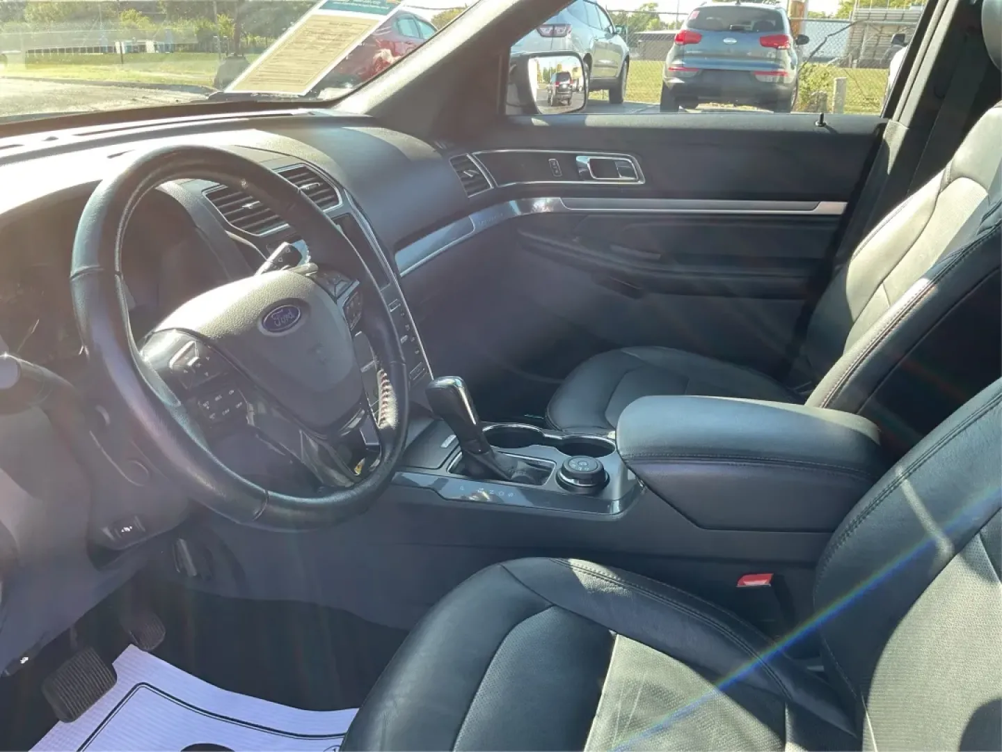 2017 Ford Explorer Sport (1FM5K8GT3HG) with an EcoBoost 3.5L V-6 gasoline direct injection engine, located at 1951 S Dayton Lakeview Rd., New Carlisle, OH, 45344, (937) 908-9800, 39.890999, -84.050255 - Elevate your adventures with the 2017 Ford Explorer Sport, a versatile SUV that's perfect for families, commuters, and weekend explorers alike! With its rugged design and premium features, this dynamic vehicle seamlessly combines sophistication with functionality. Whether you're navigating the bustl - Photo#9